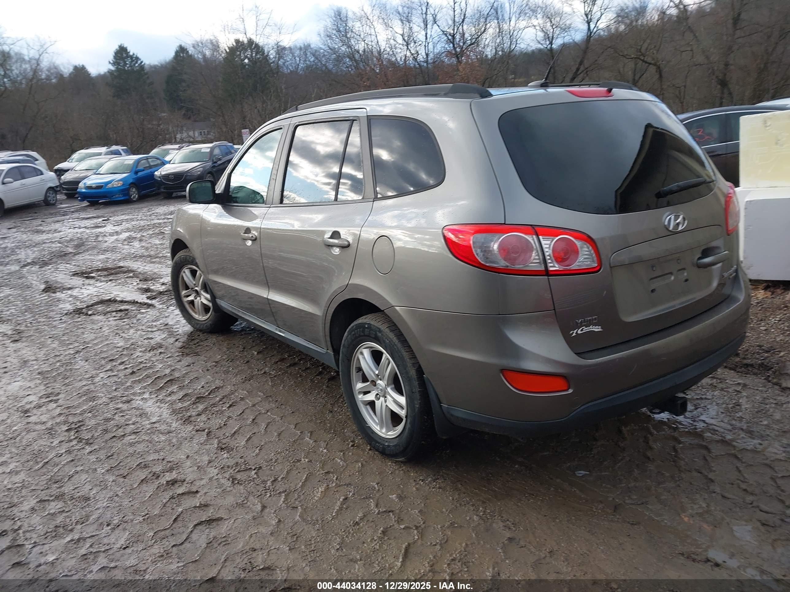 HYUNDAI SANTA image 3