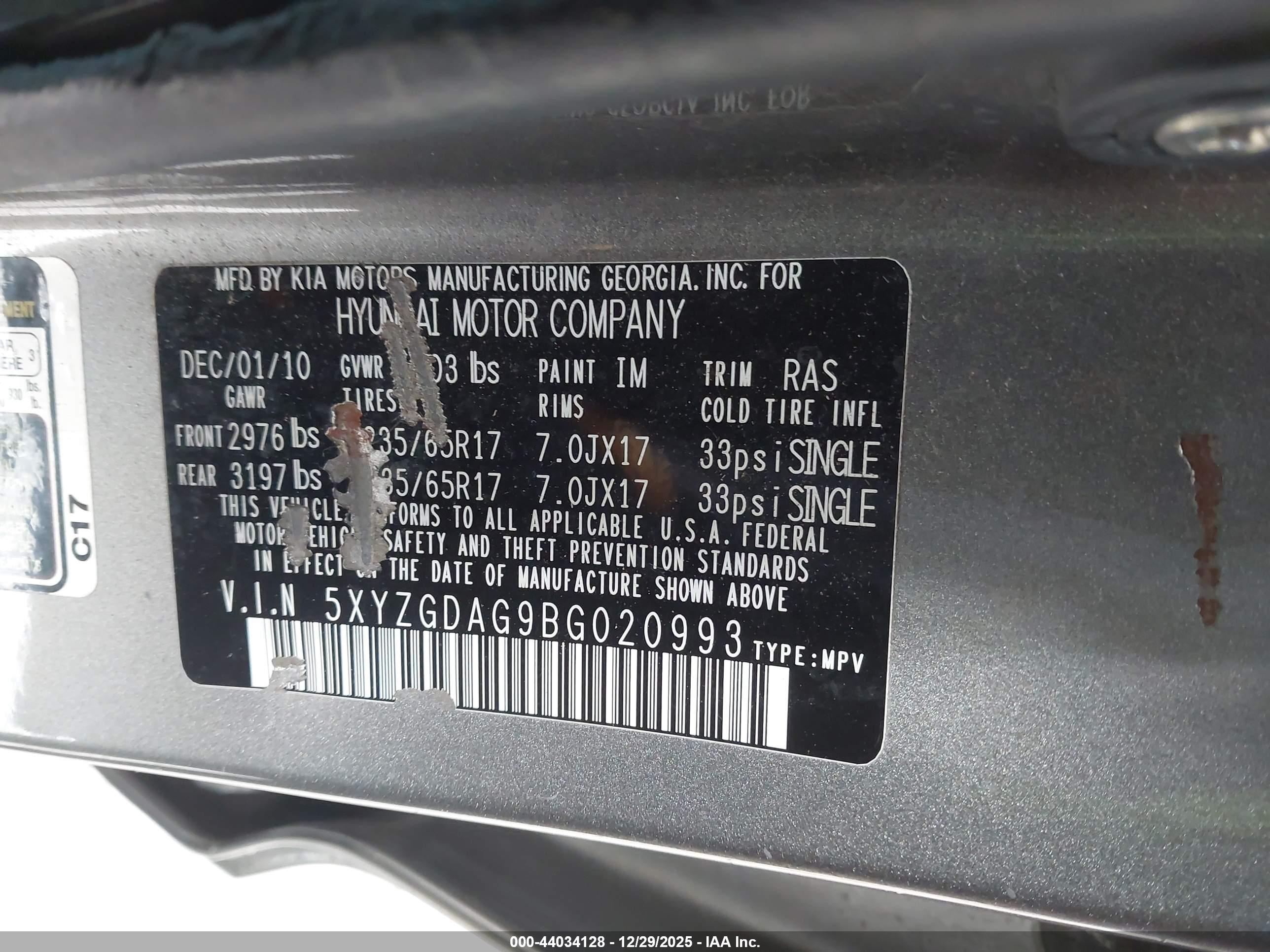 HYUNDAI SANTA image 9