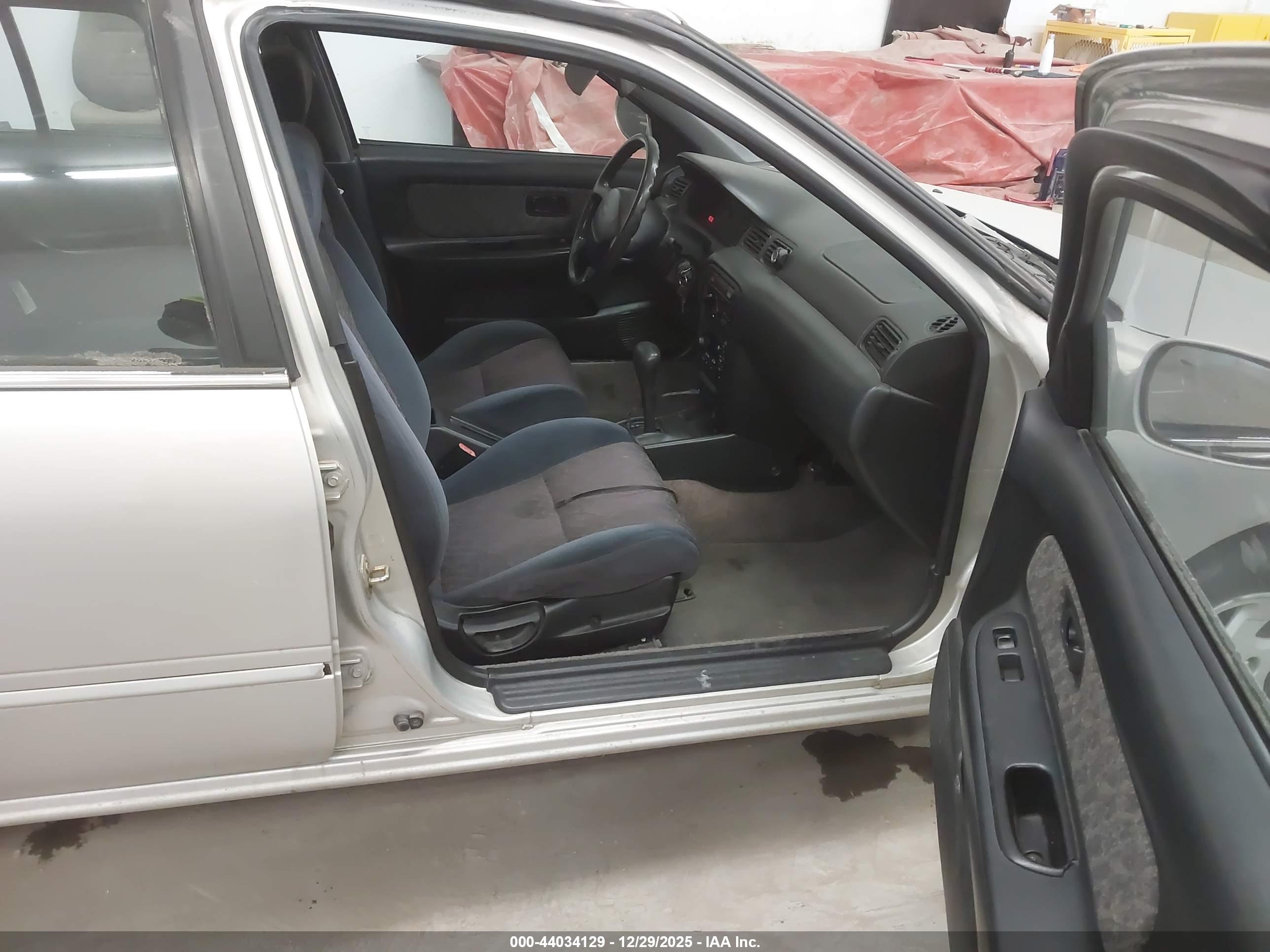 NISSAN SENTRA image 5