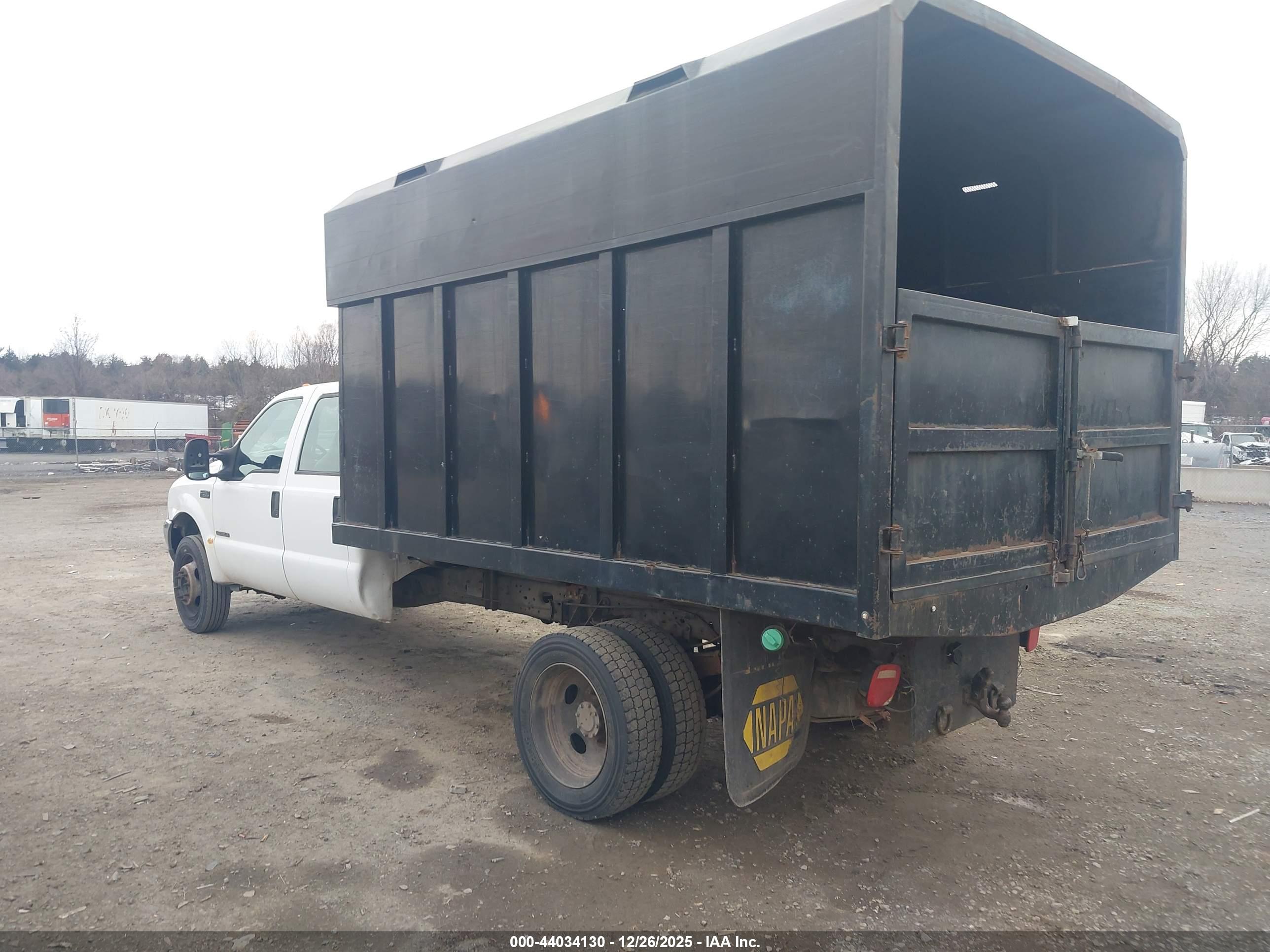 FORD F-550 image 3