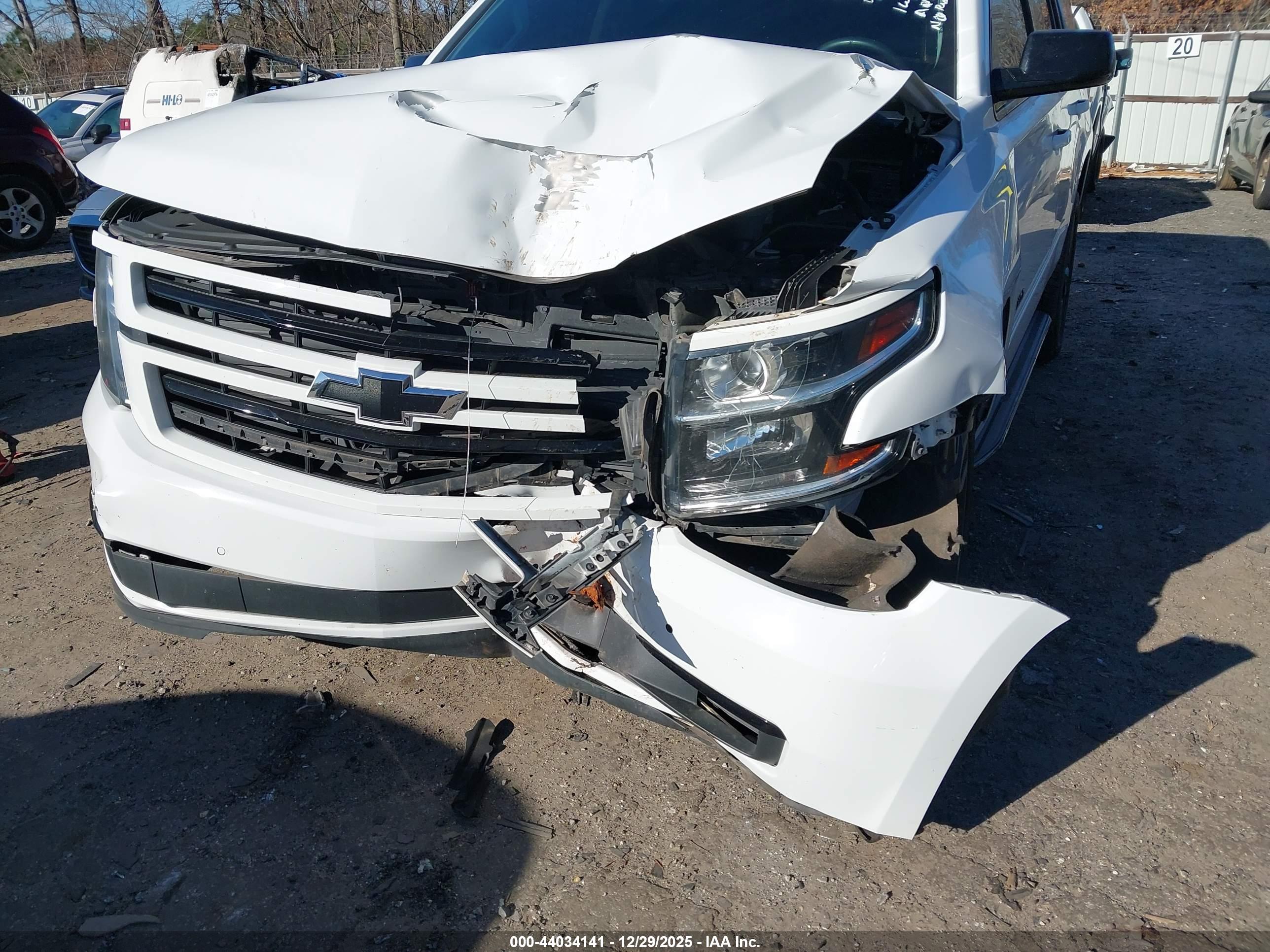 CHEVROLET TAHOE image 6