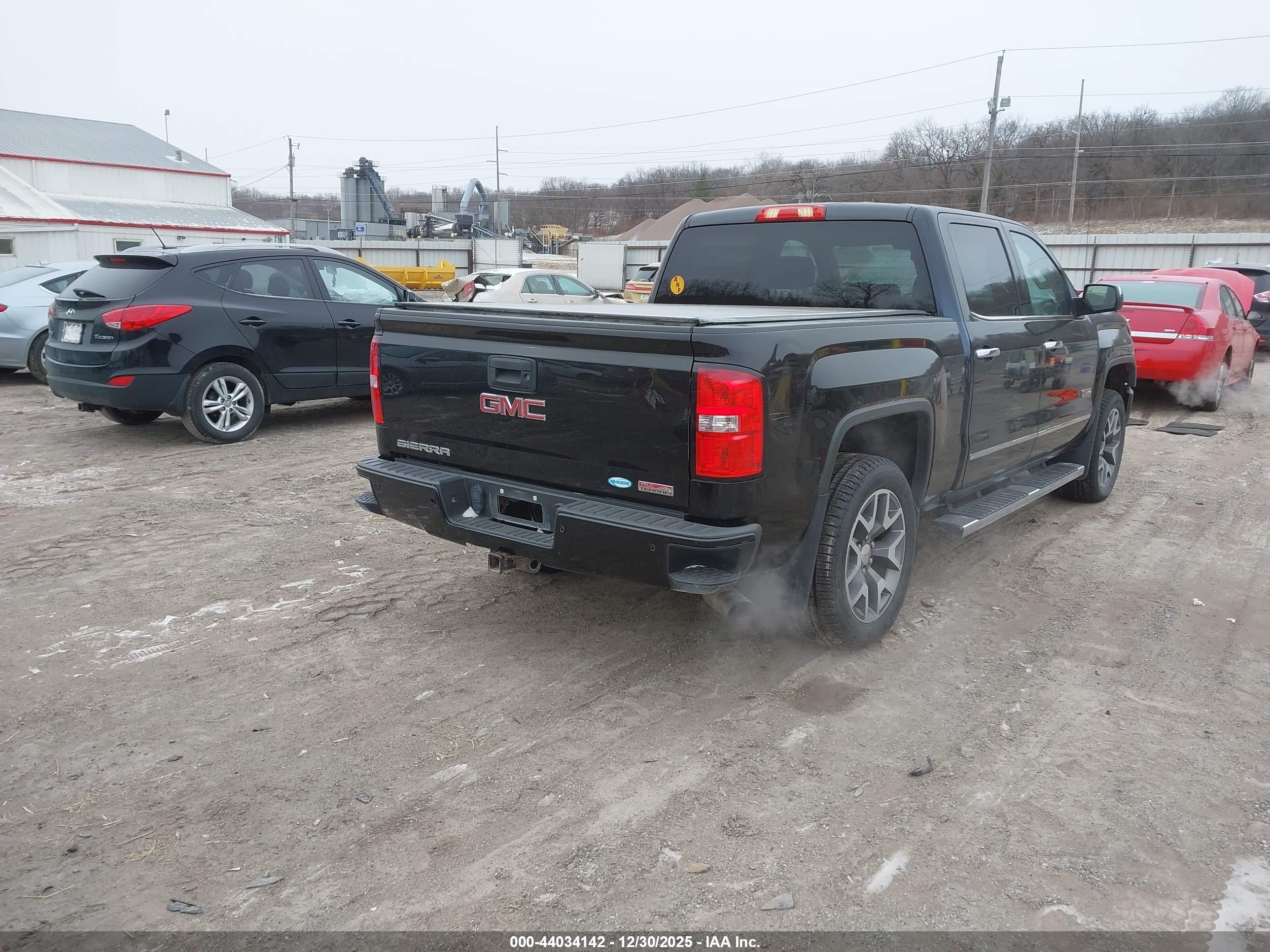 GMC SIERRA image 4
