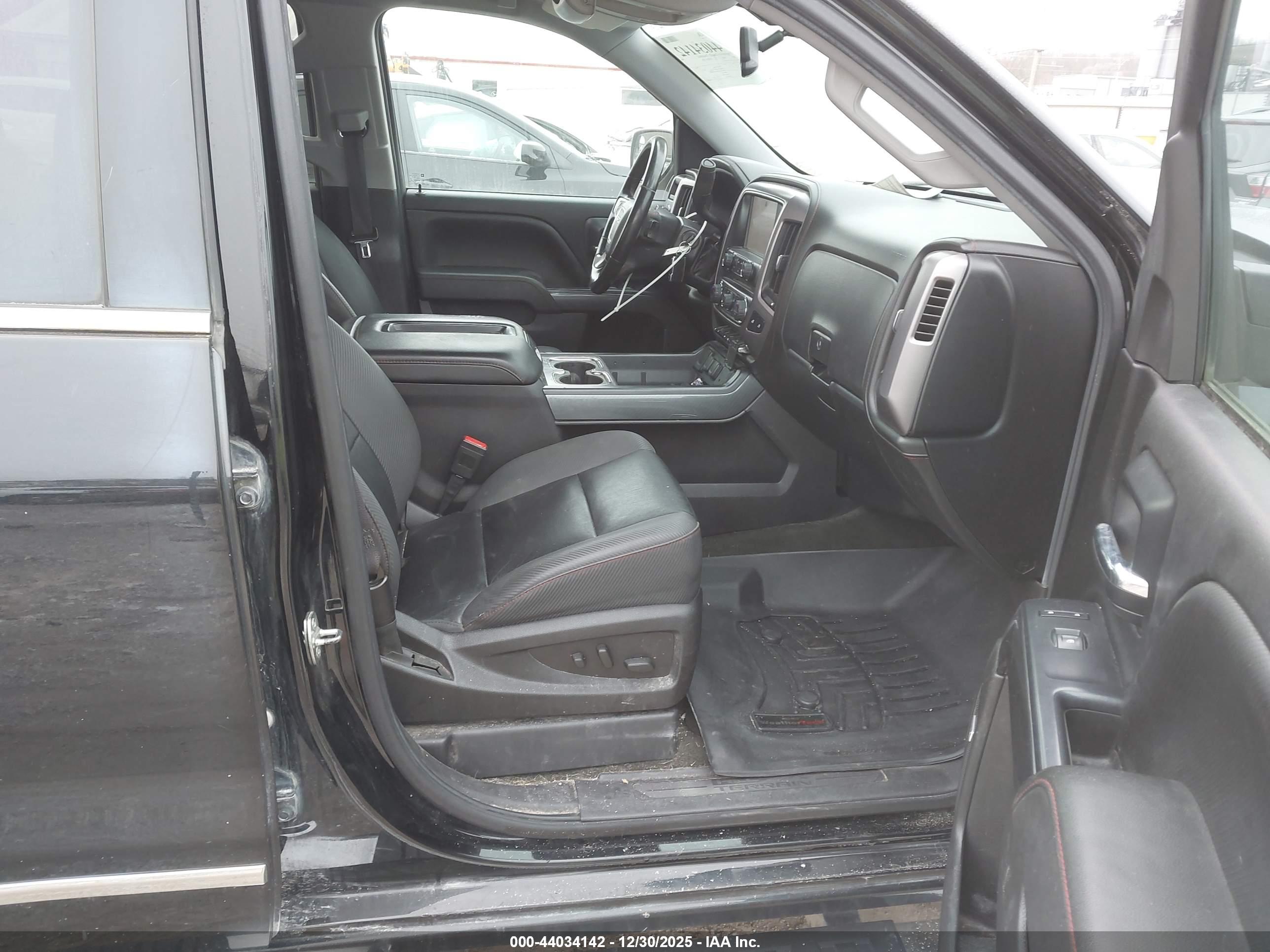 GMC SIERRA image 5