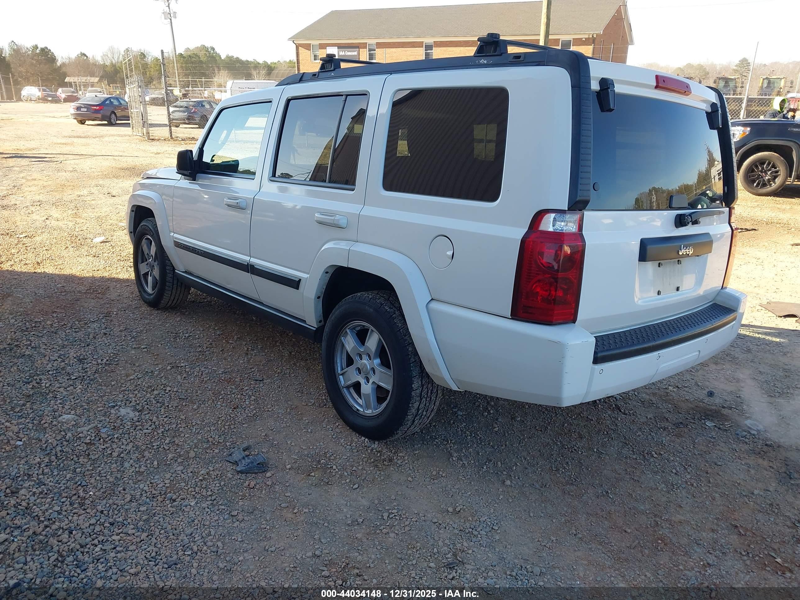 JEEP COMMANDER image 3