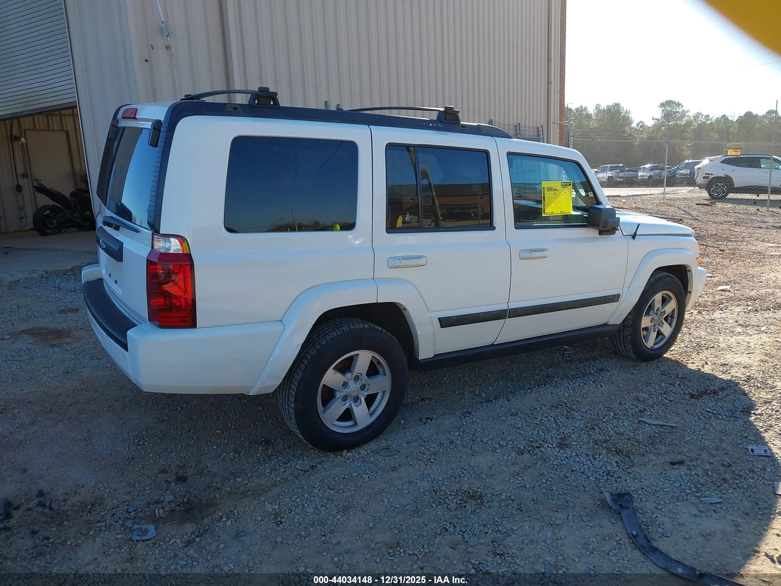 JEEP COMMANDER image 4