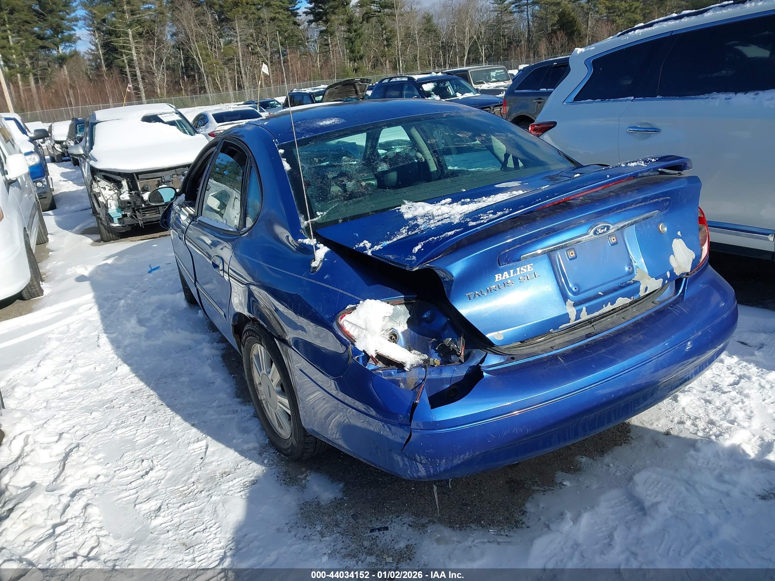 FORD TAURUS image 3