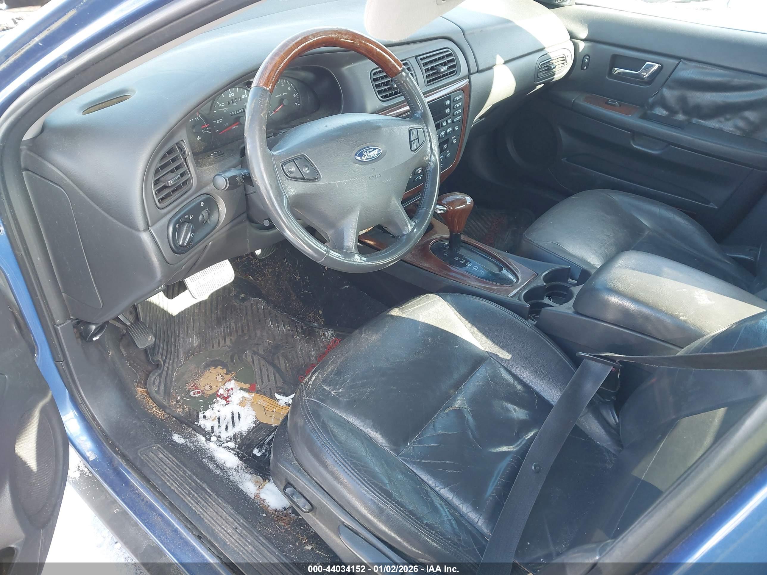 FORD TAURUS image 5
