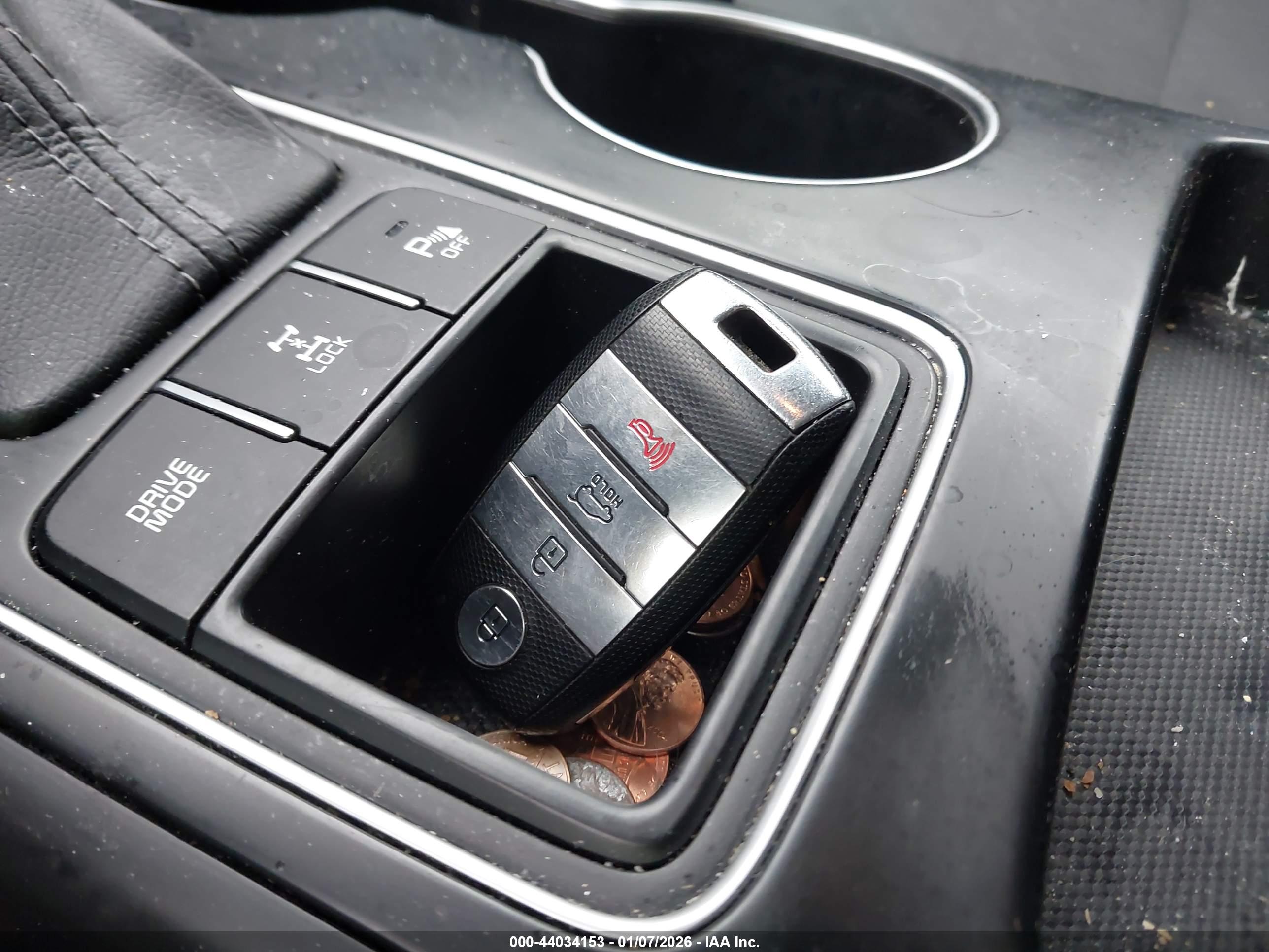 KIA SORENTO image 11