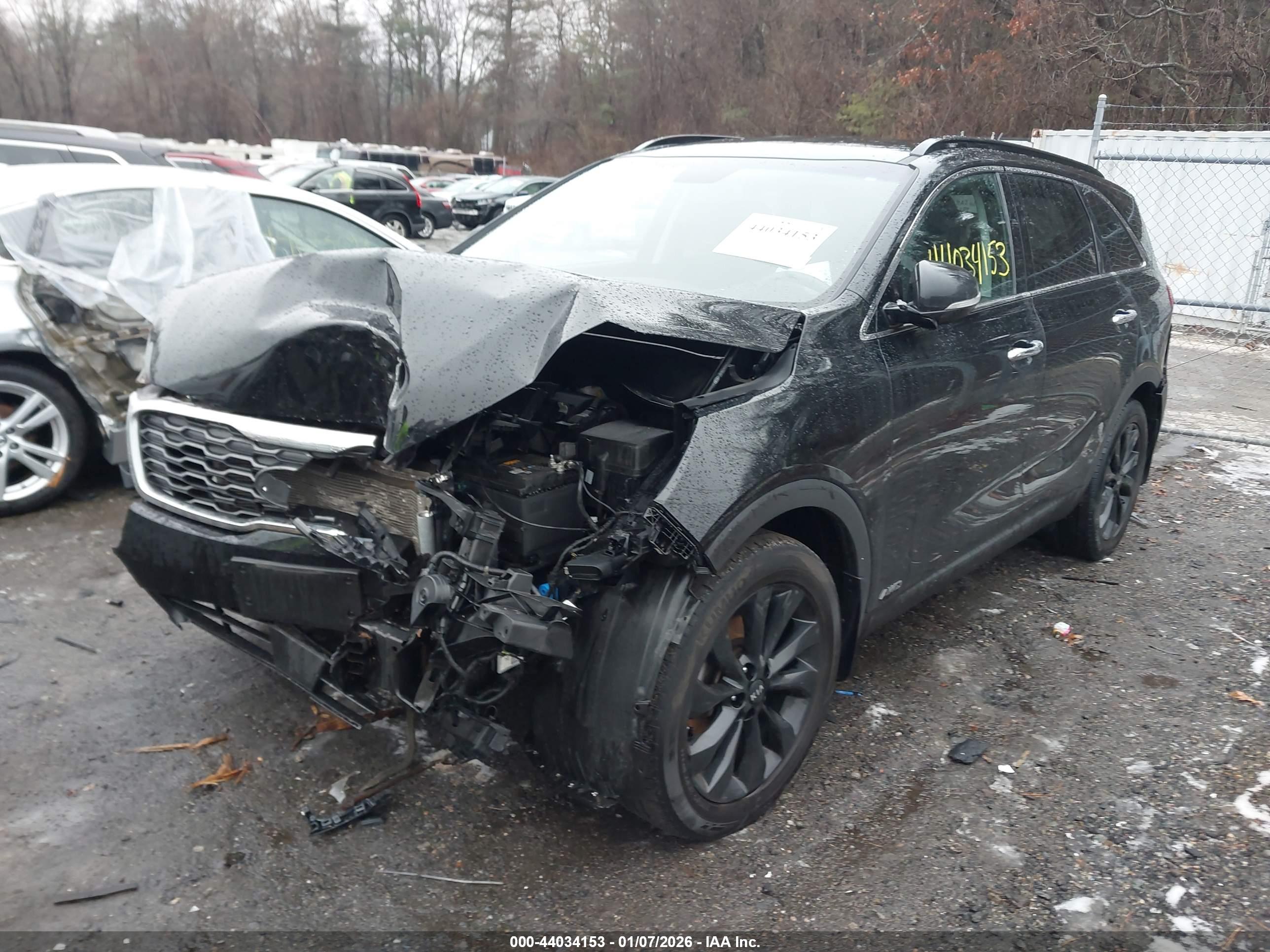 KIA SORENTO image 2