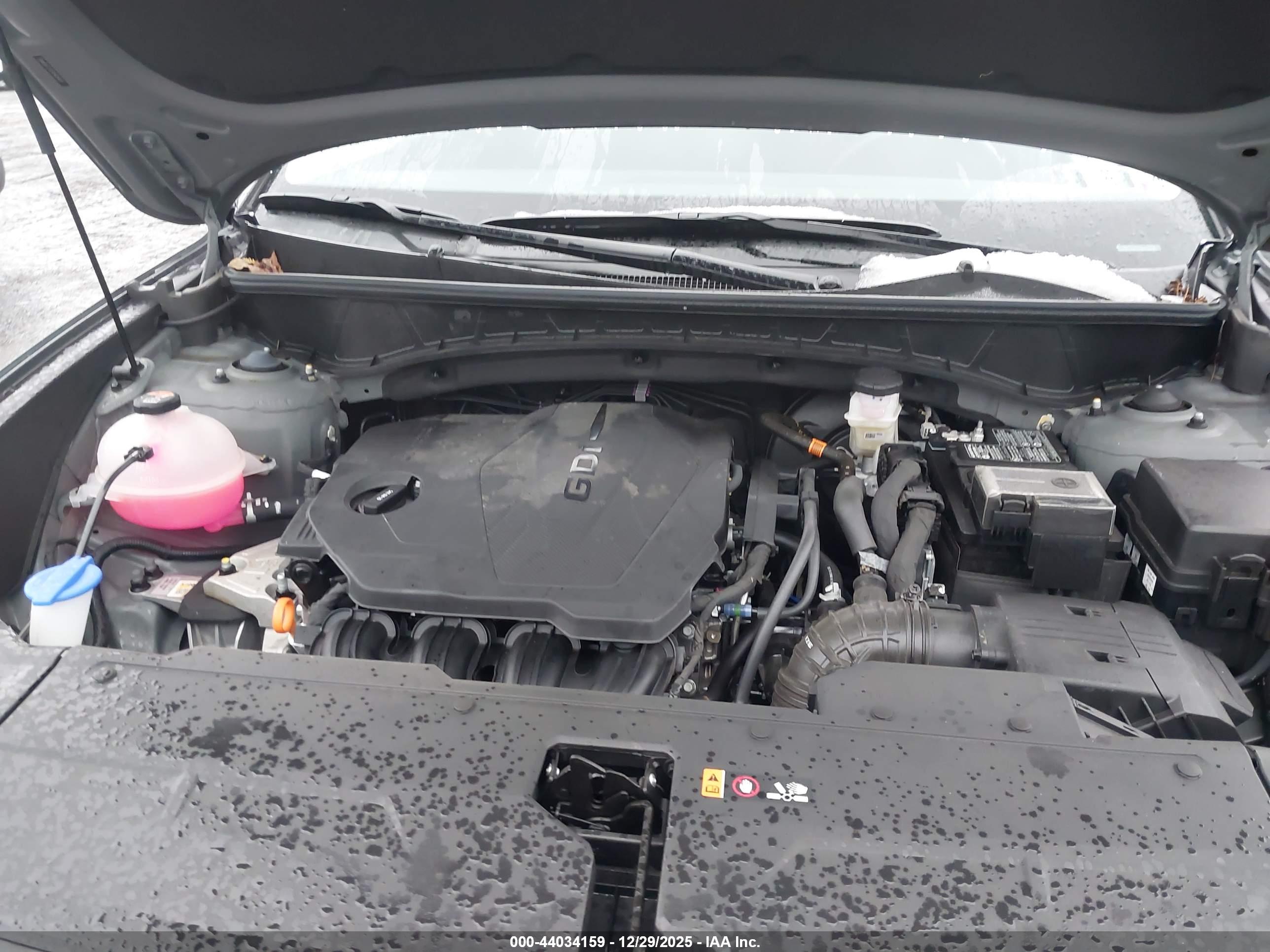 HYUNDAI TUCSON image 10