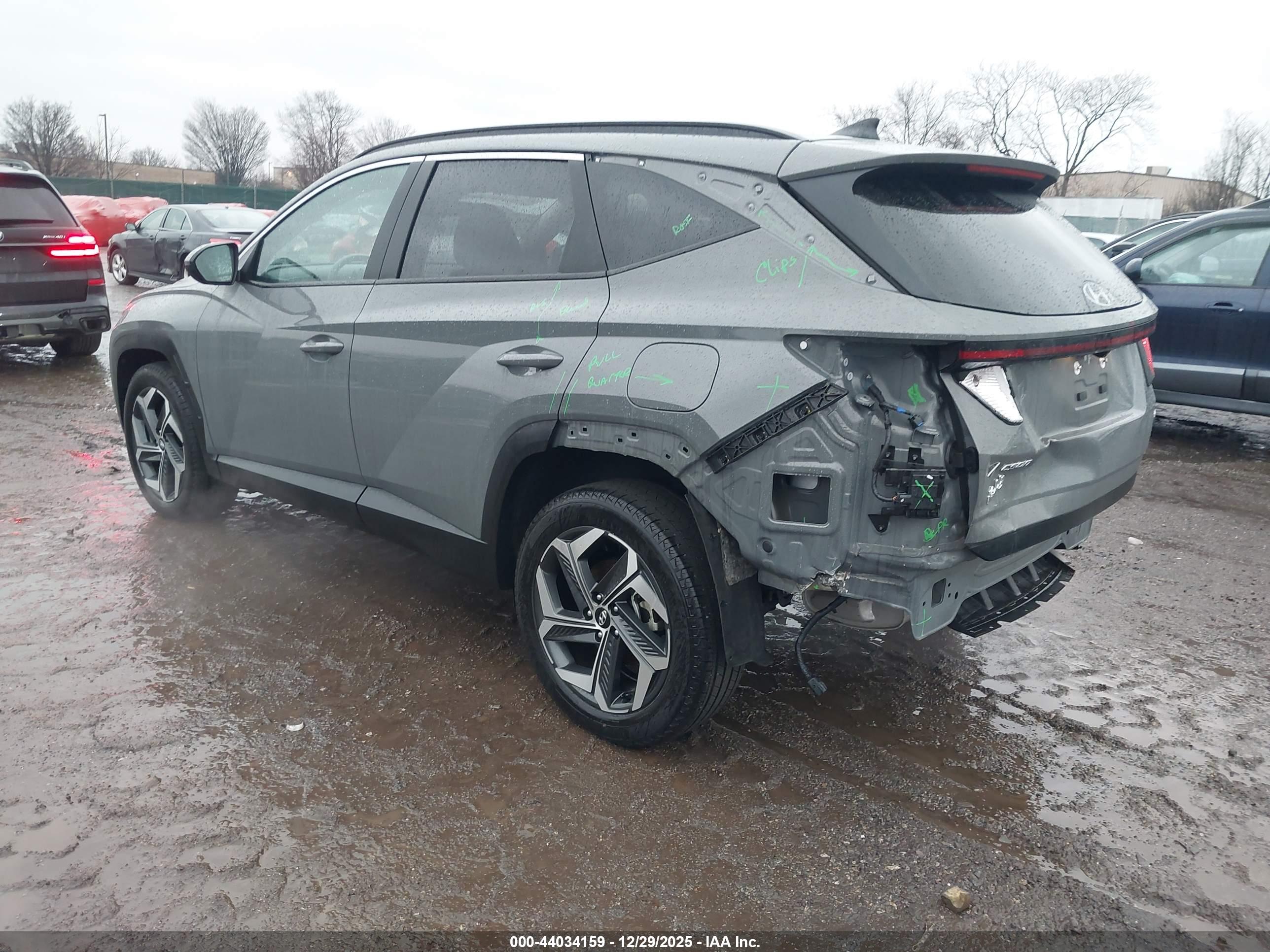 HYUNDAI TUCSON image 3