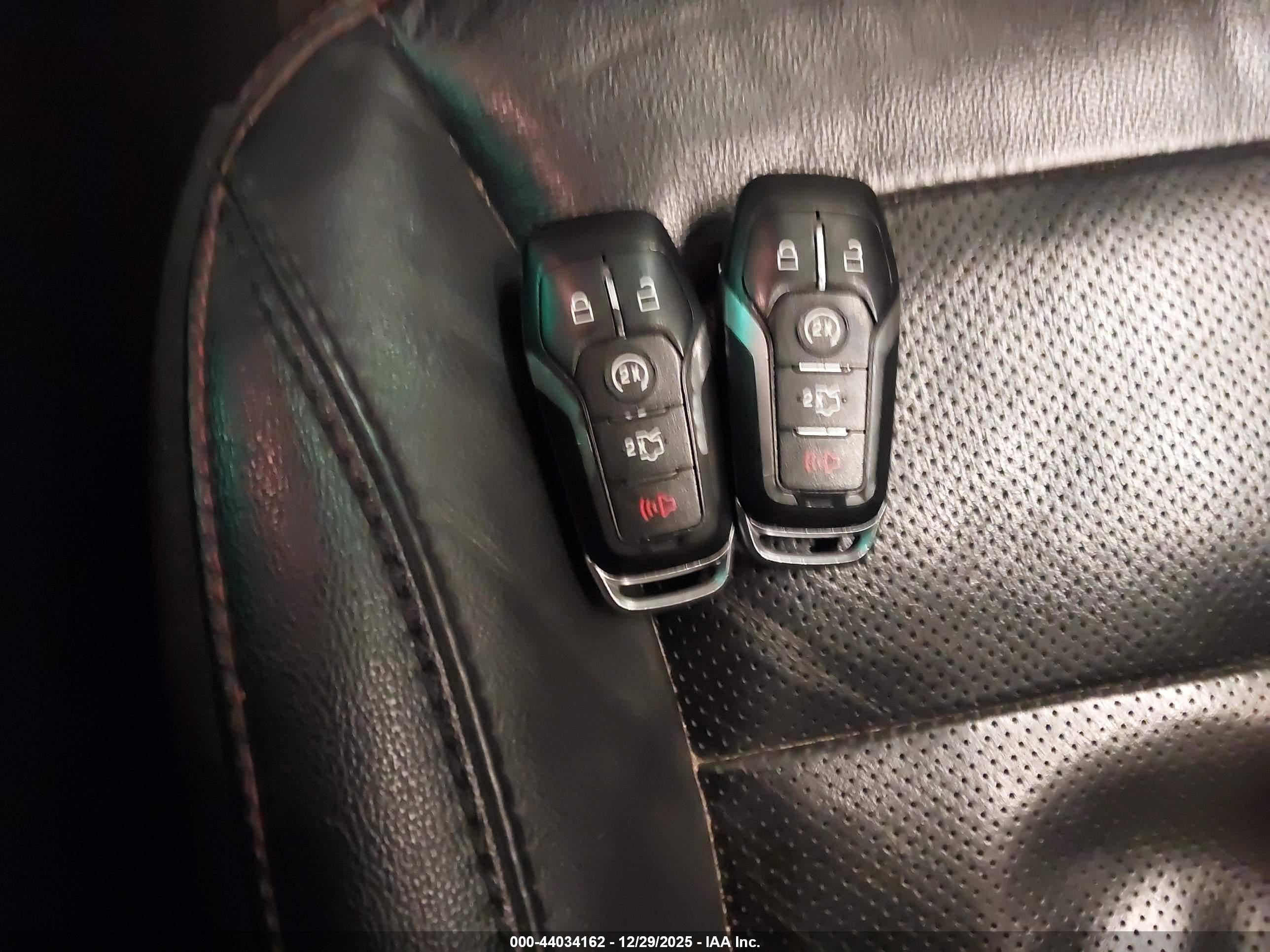 FORD EXPLORER image 11