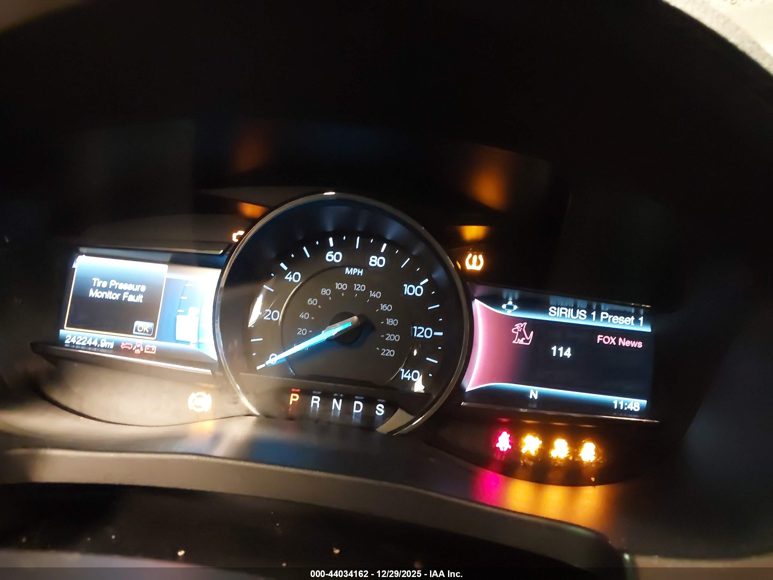 FORD EXPLORER image 7
