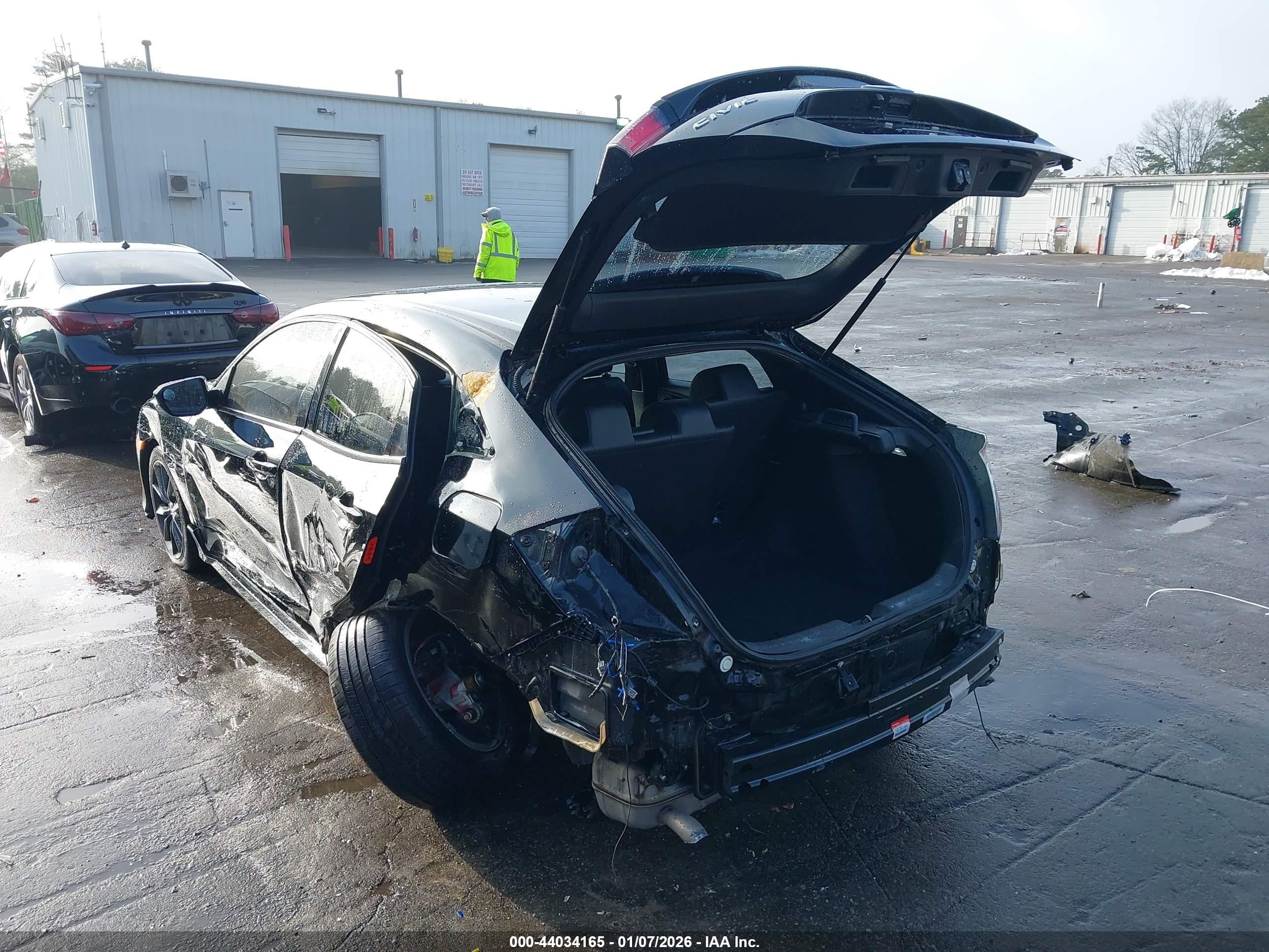 HONDA CIVIC image 3