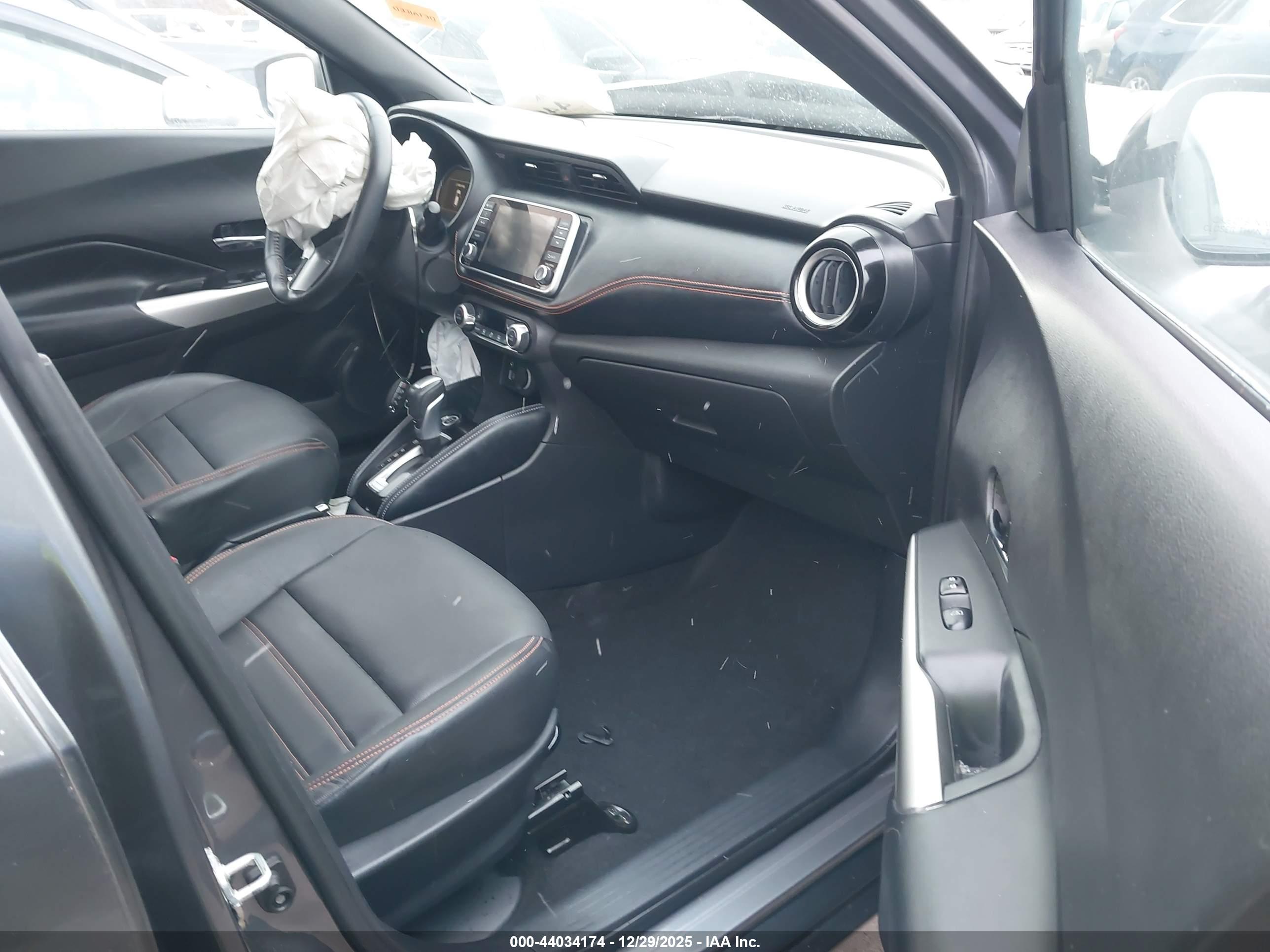 NISSAN KICKS image 5