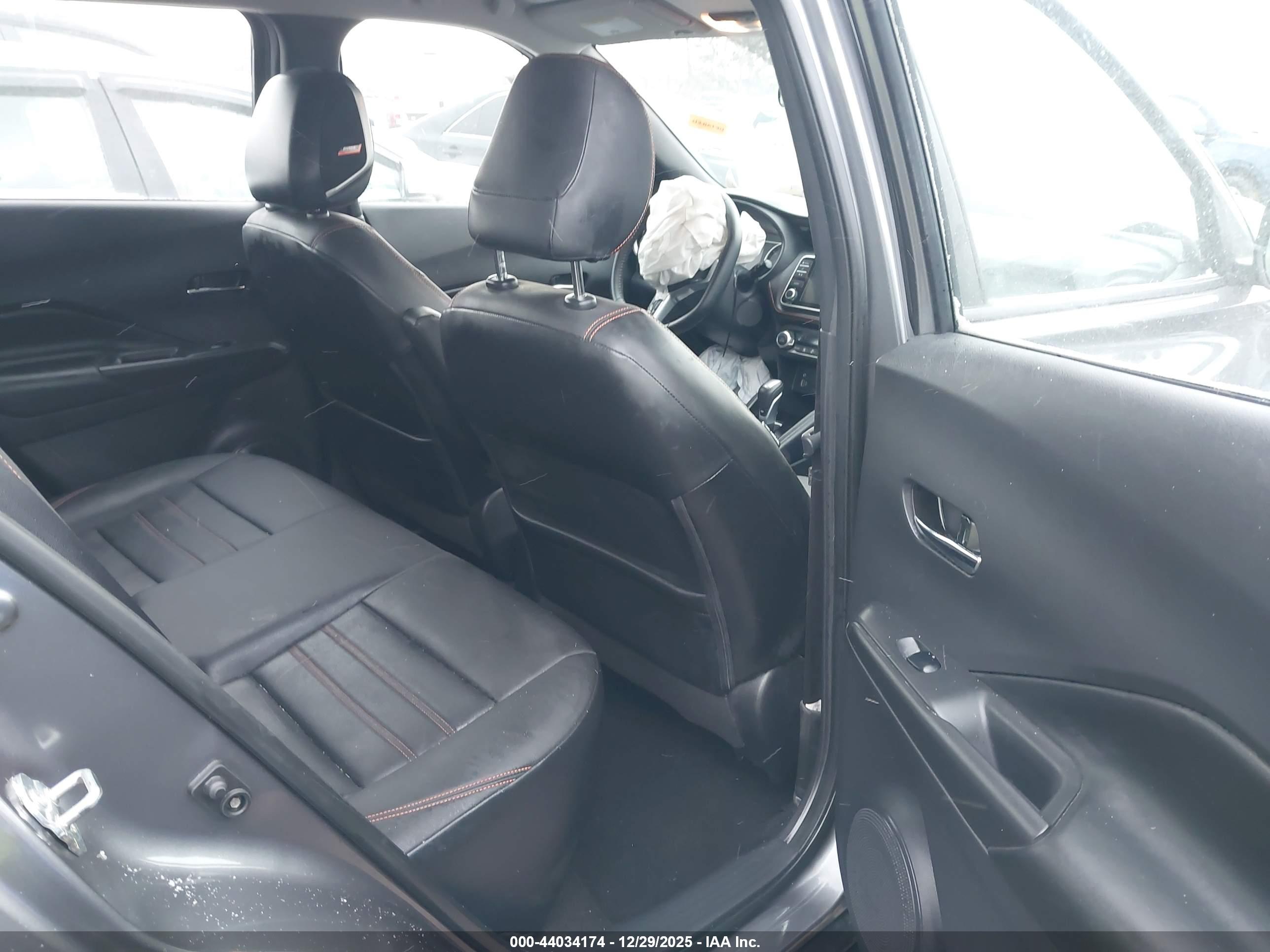 NISSAN KICKS image 8