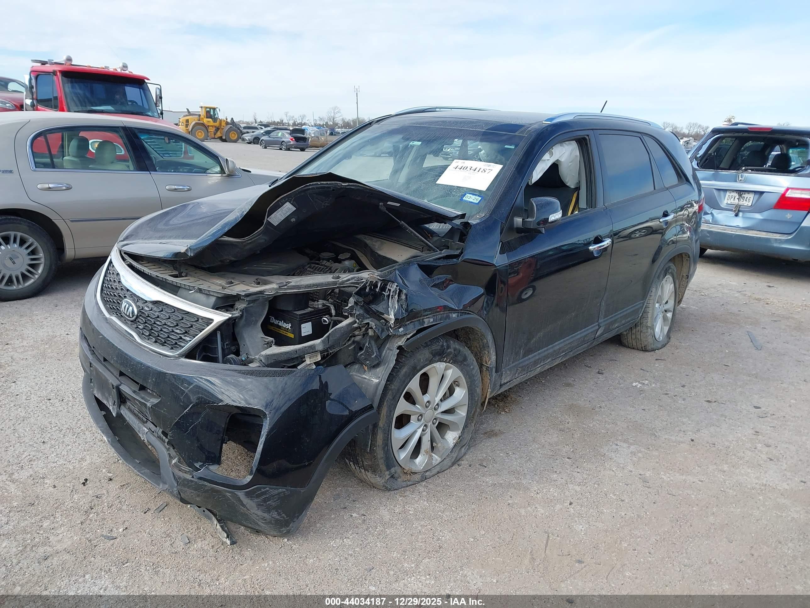 KIA SORENTO image 2