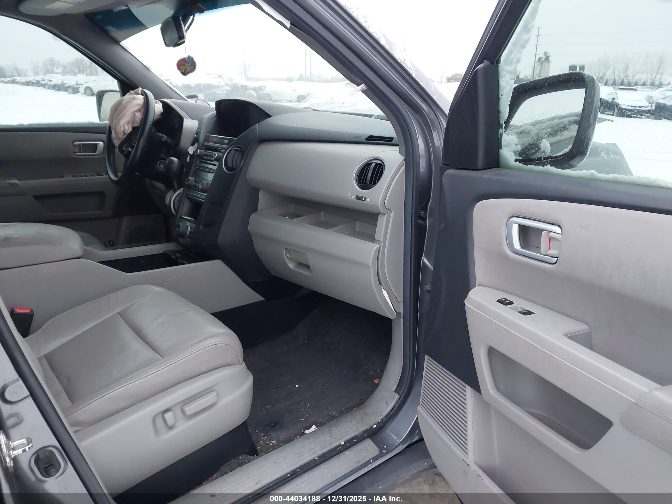 HONDA PILOT image 5