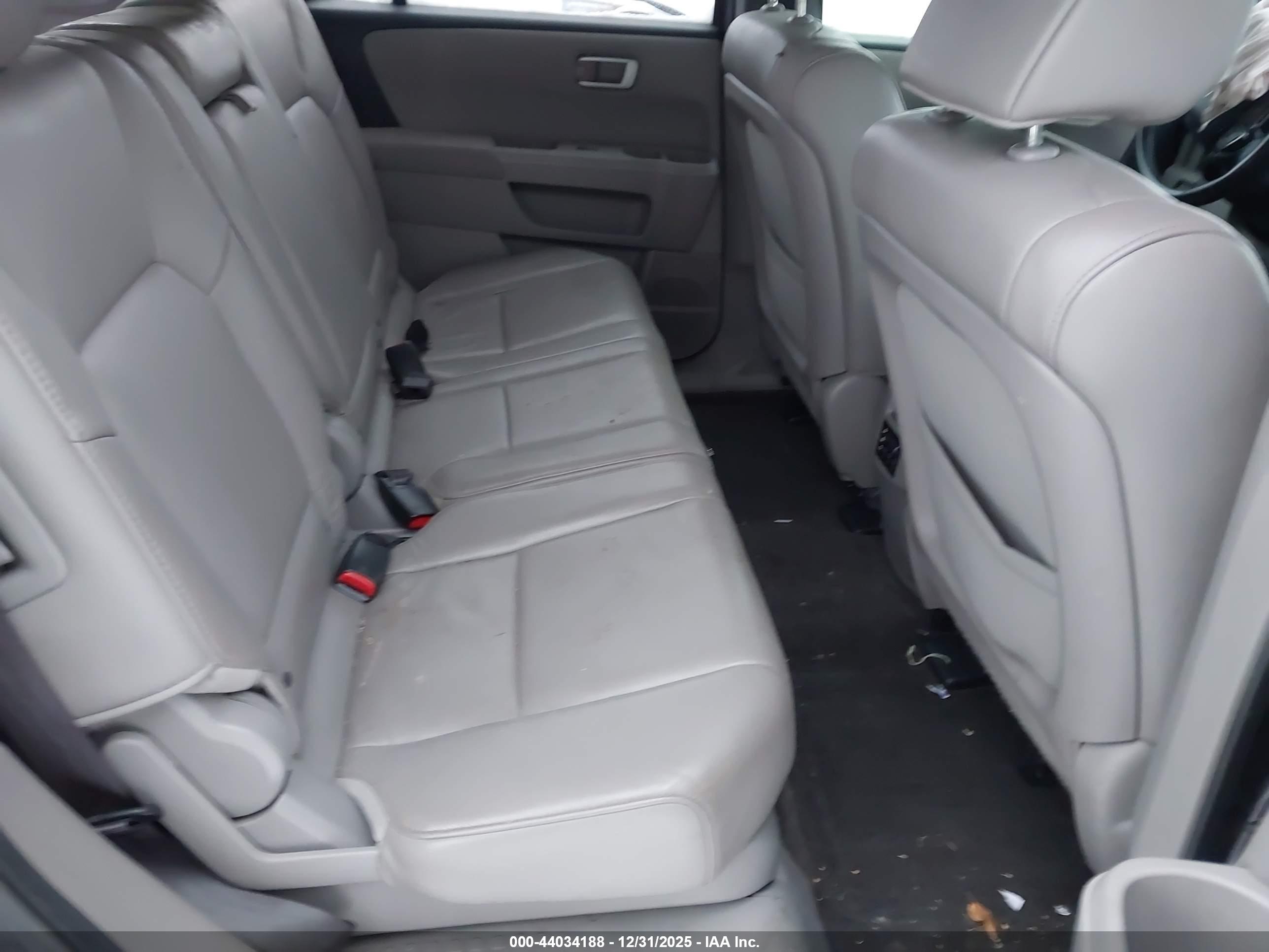 HONDA PILOT image 8