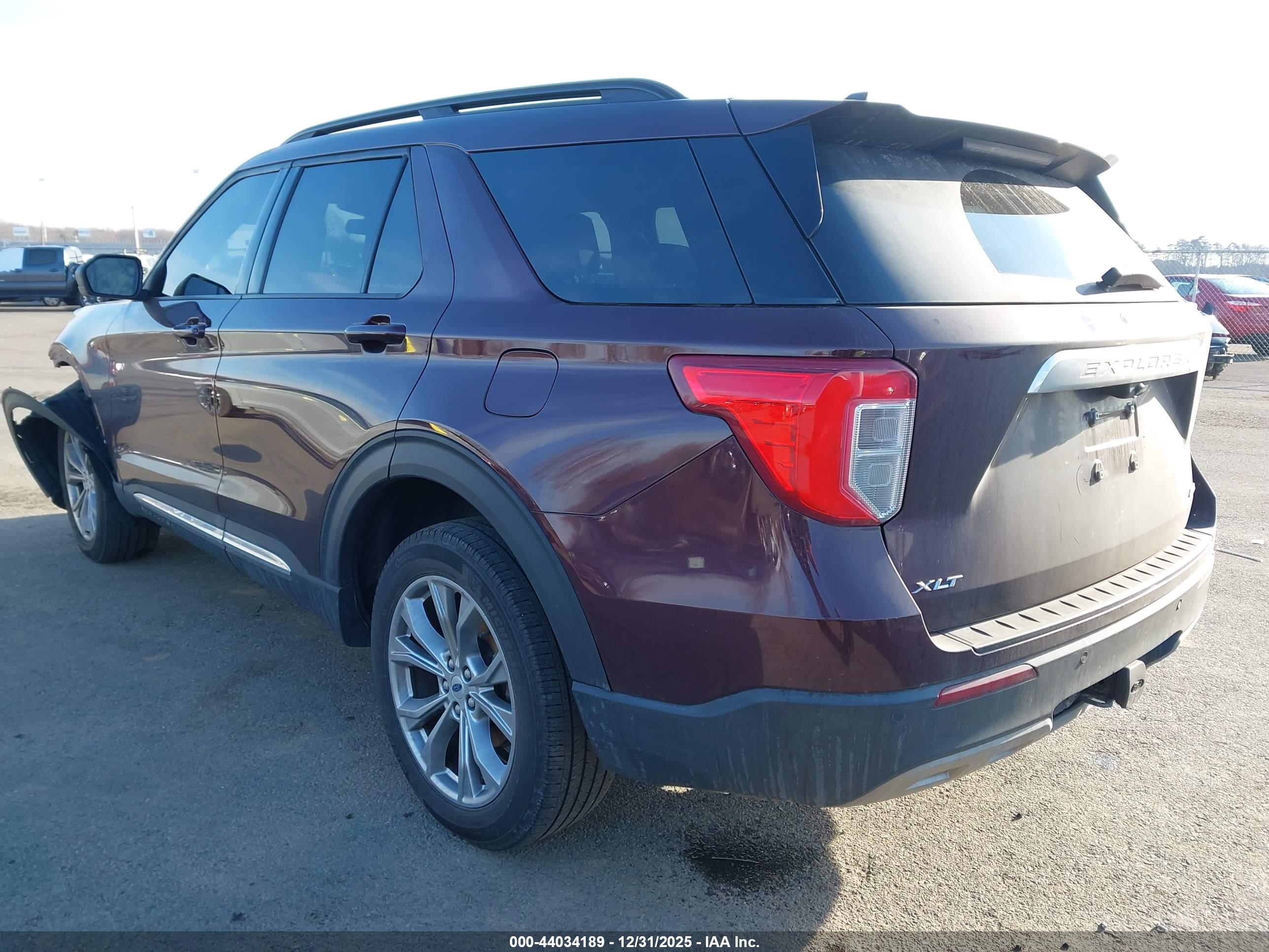 FORD EXPLORER image 3