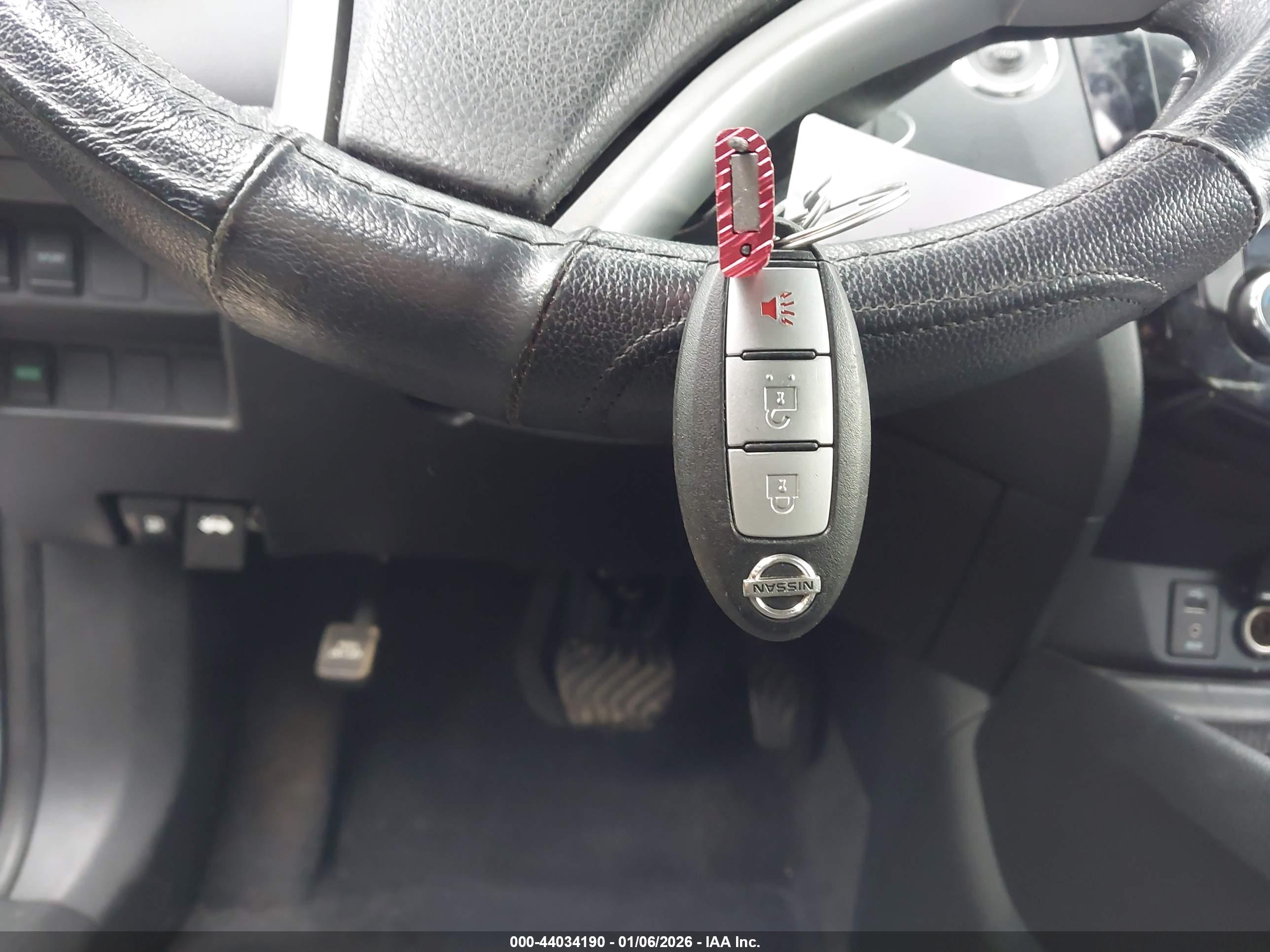 NISSAN ROGUE image 11