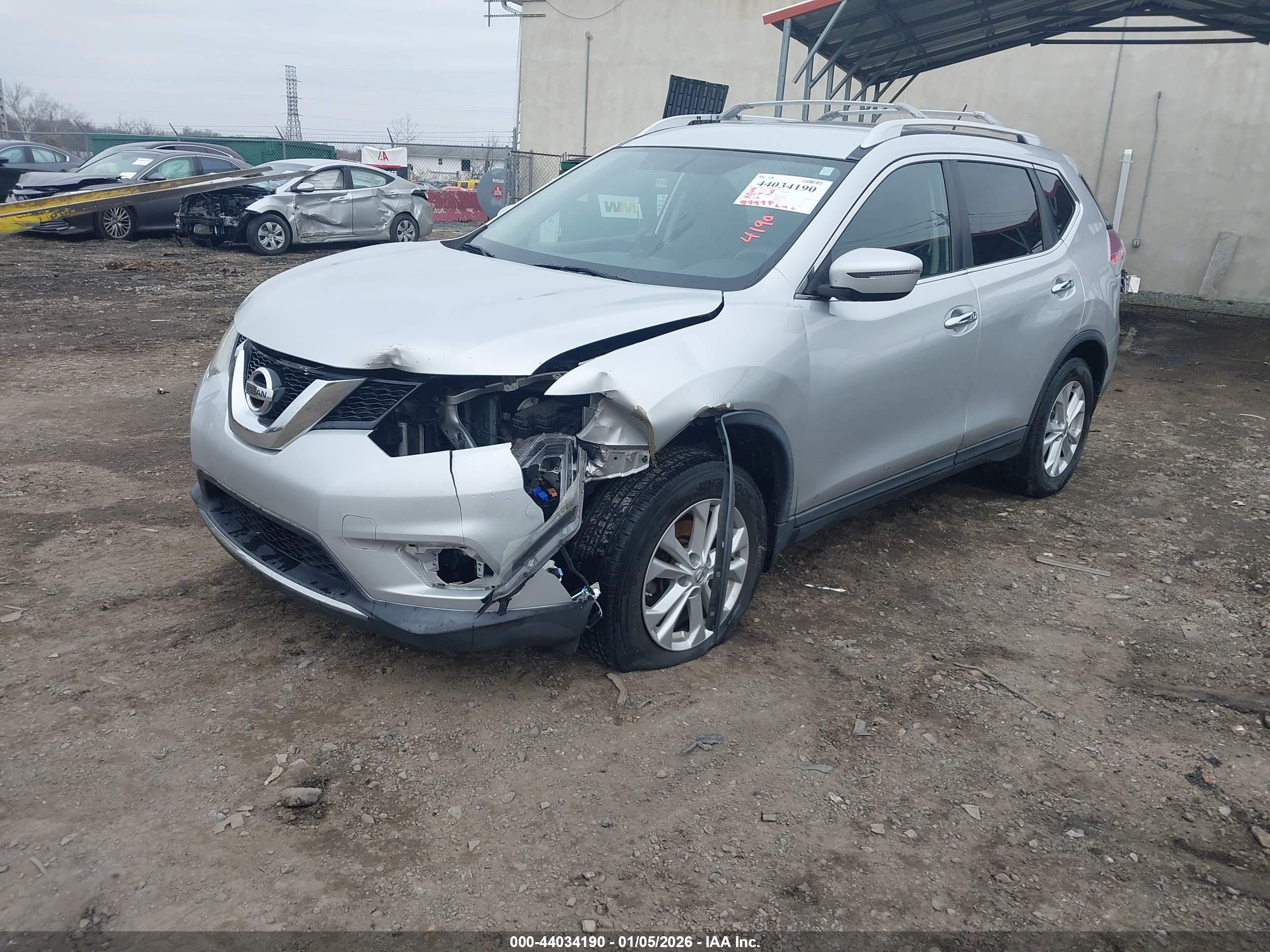 NISSAN ROGUE image 2