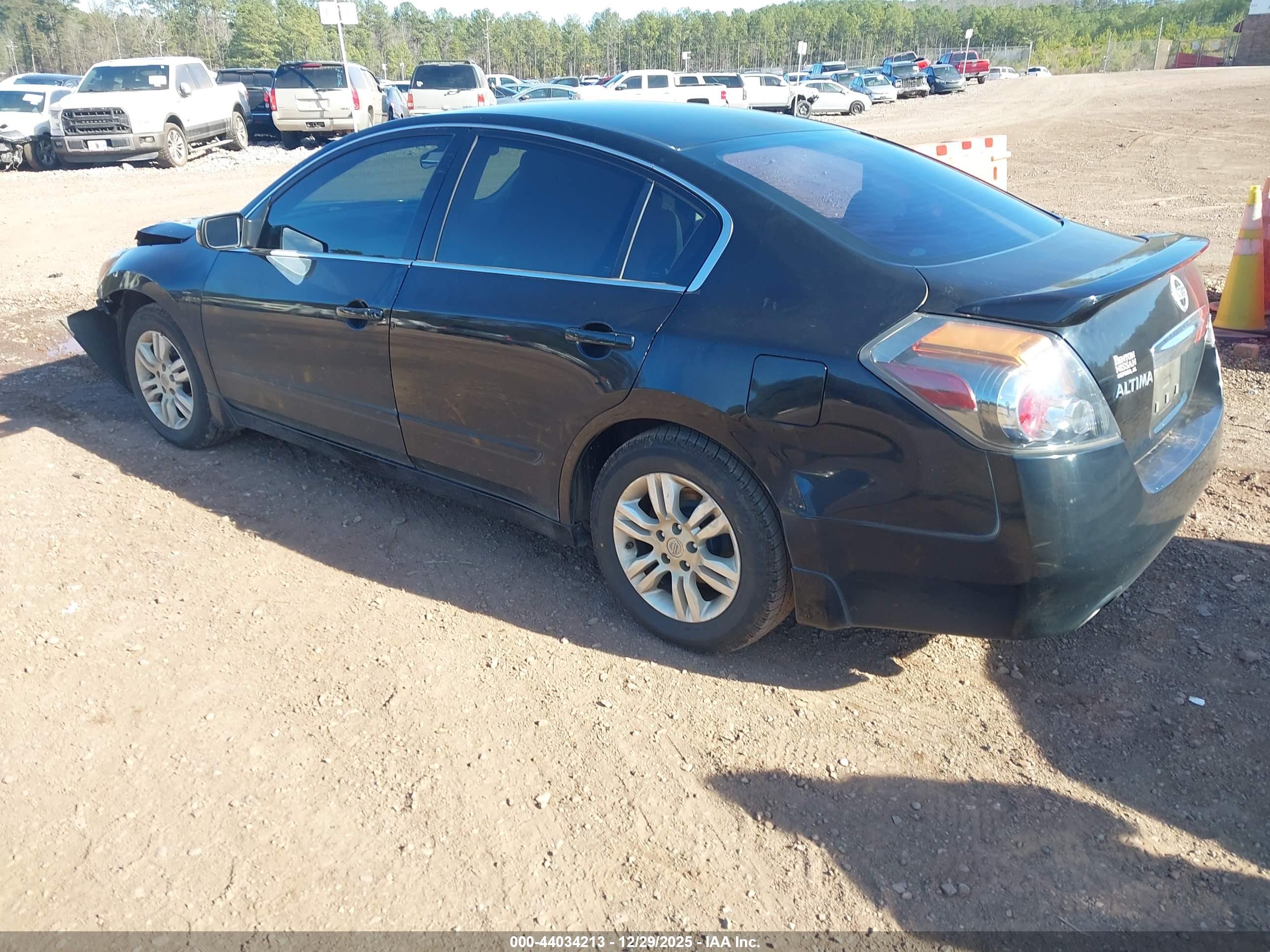 NISSAN ALTIMA image 3