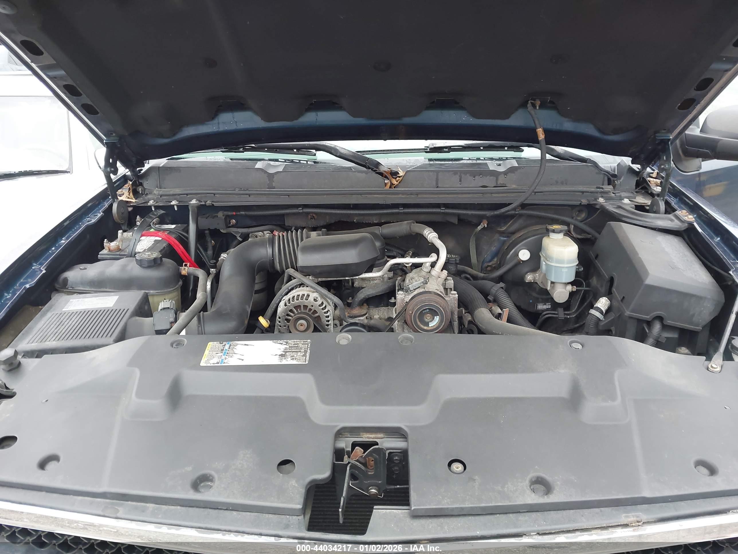 CHEVROLET SILVERADO image 10