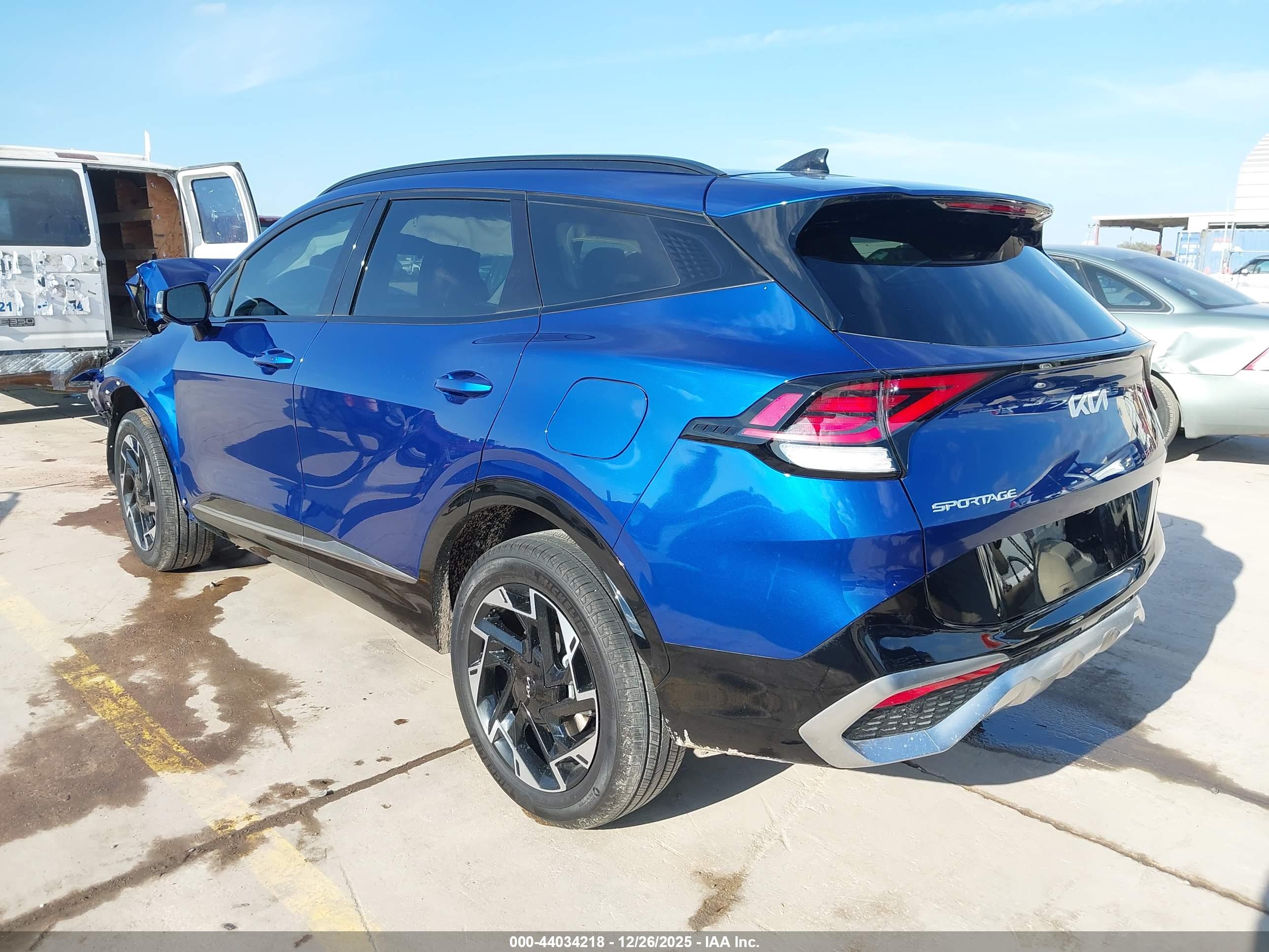 KIA SPORTAGE image 3