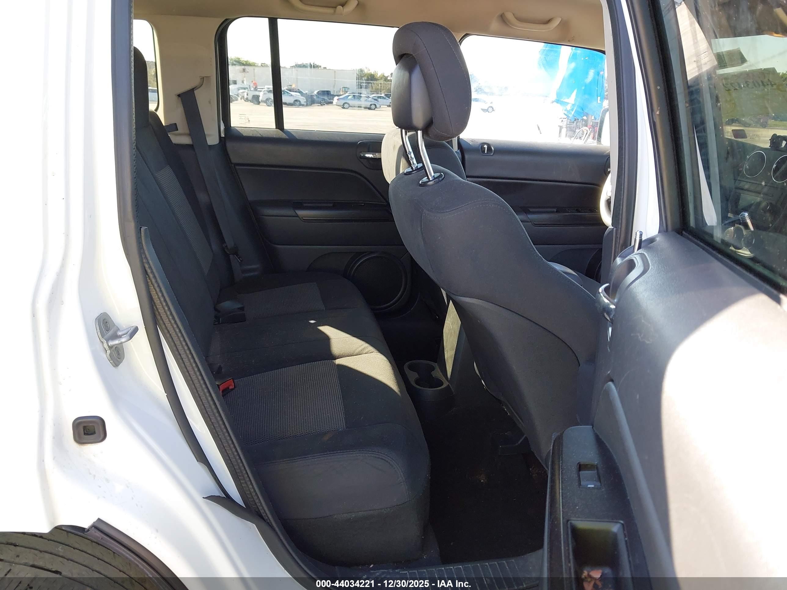 JEEP PATRIOT image 8