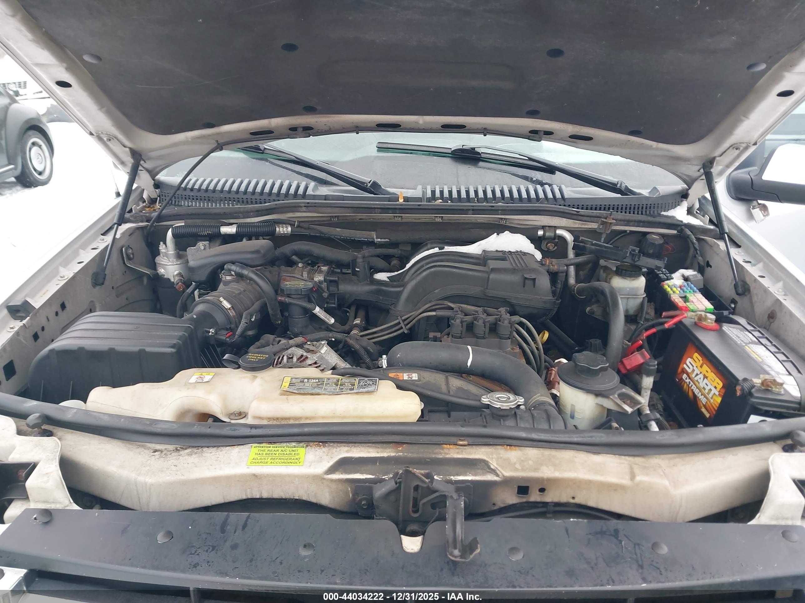 FORD EXPLORER image 10