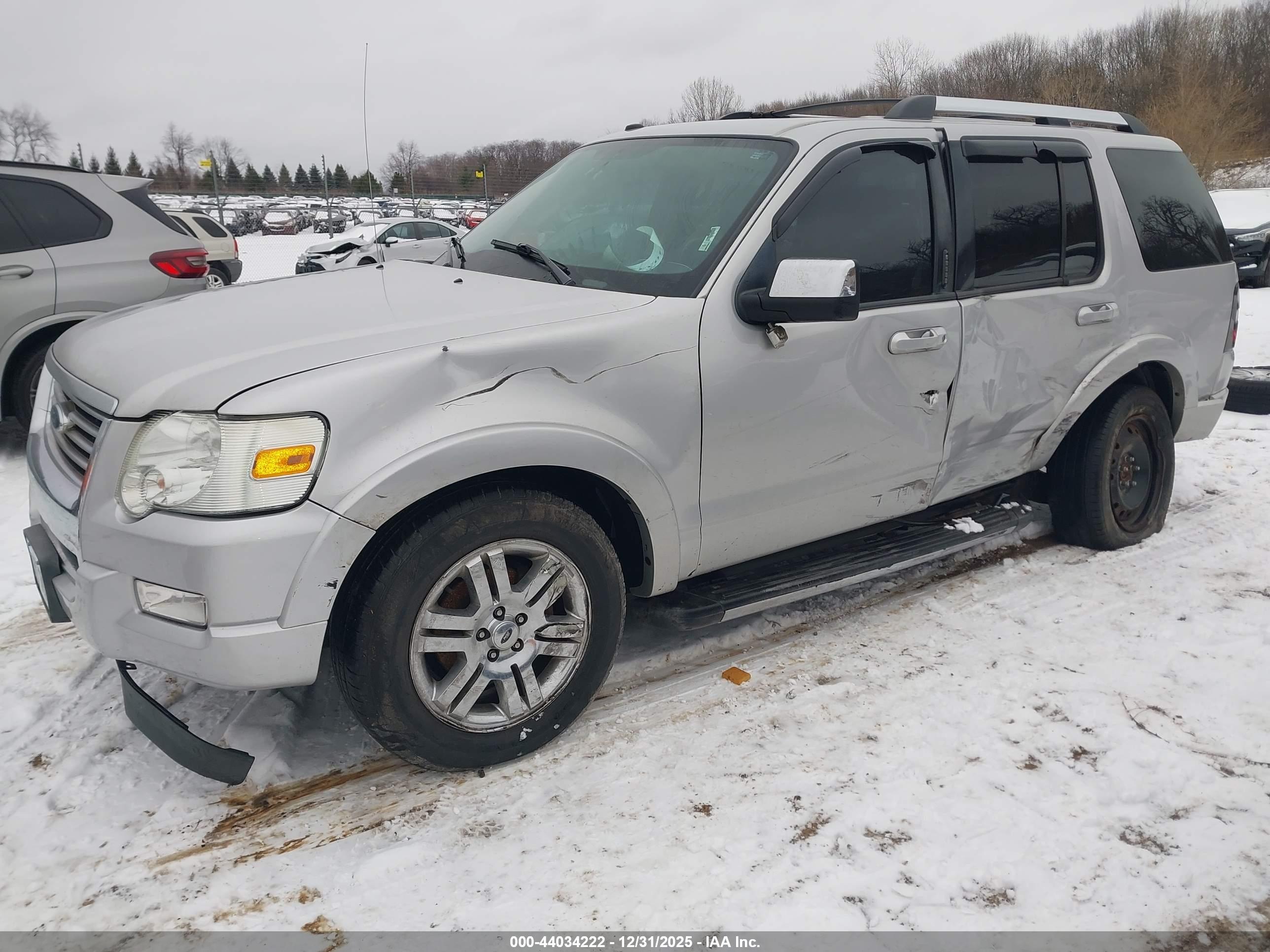FORD EXPLORER image 2