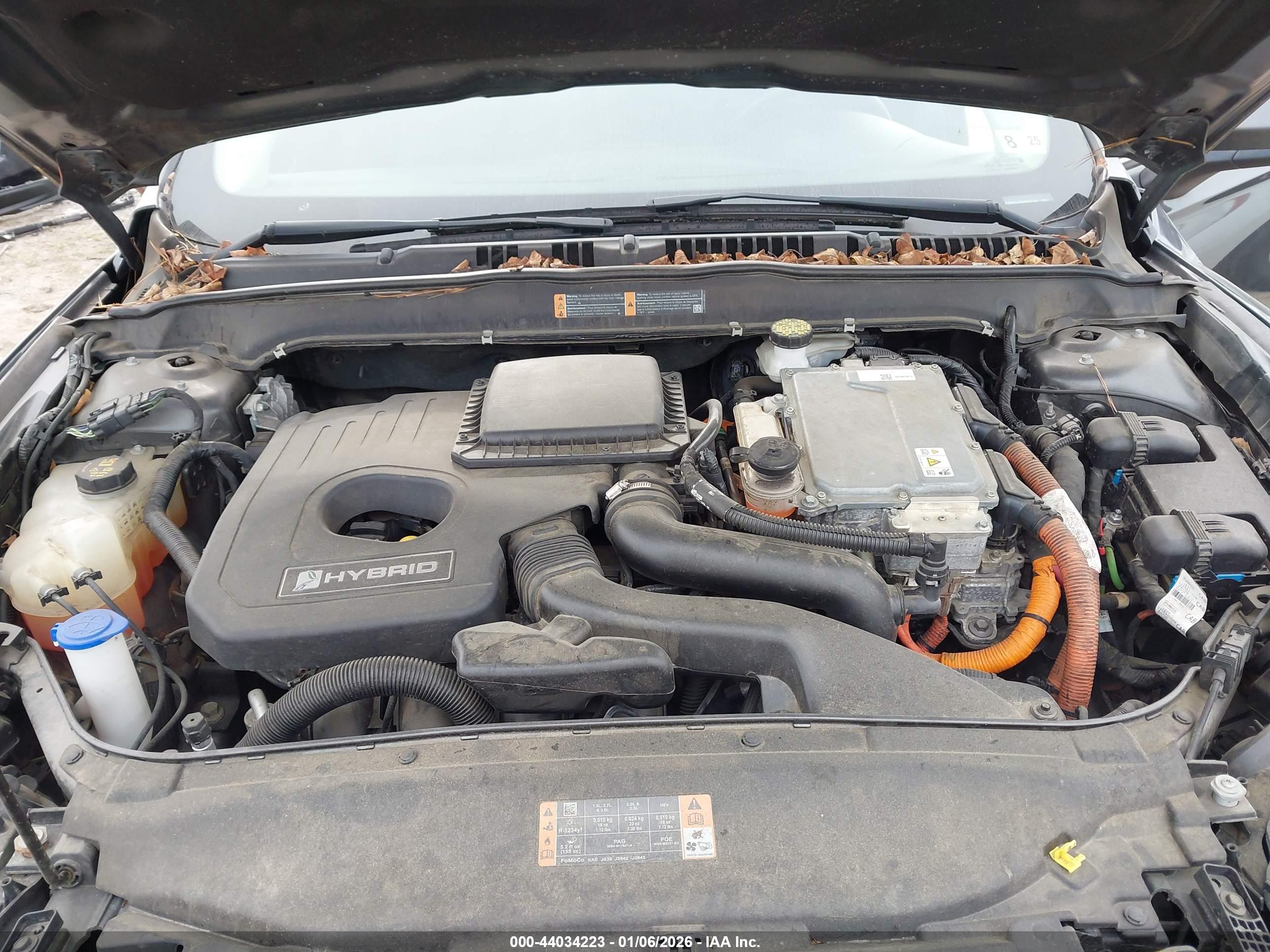 FORD FUSION image 10