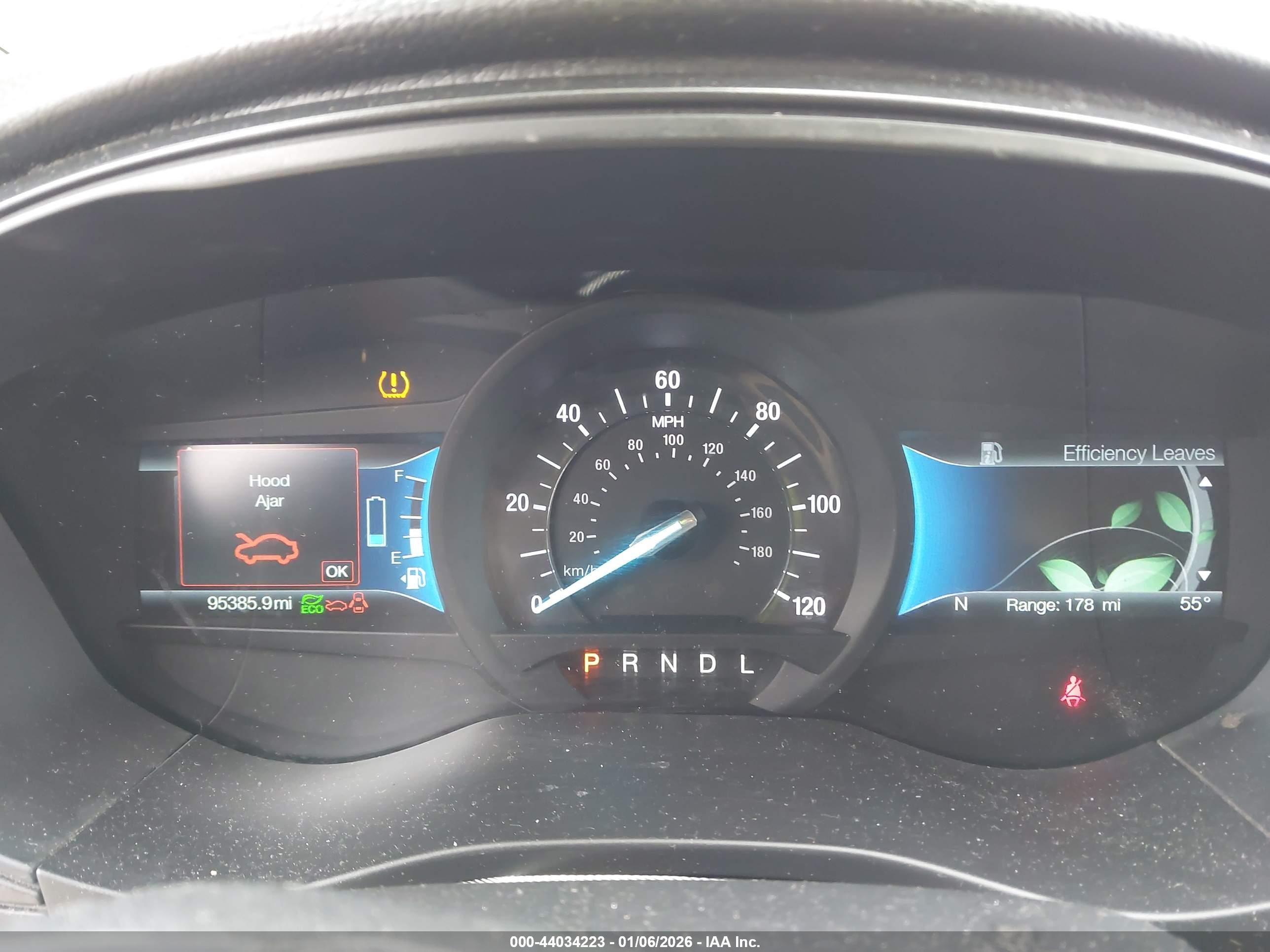 FORD FUSION image 7