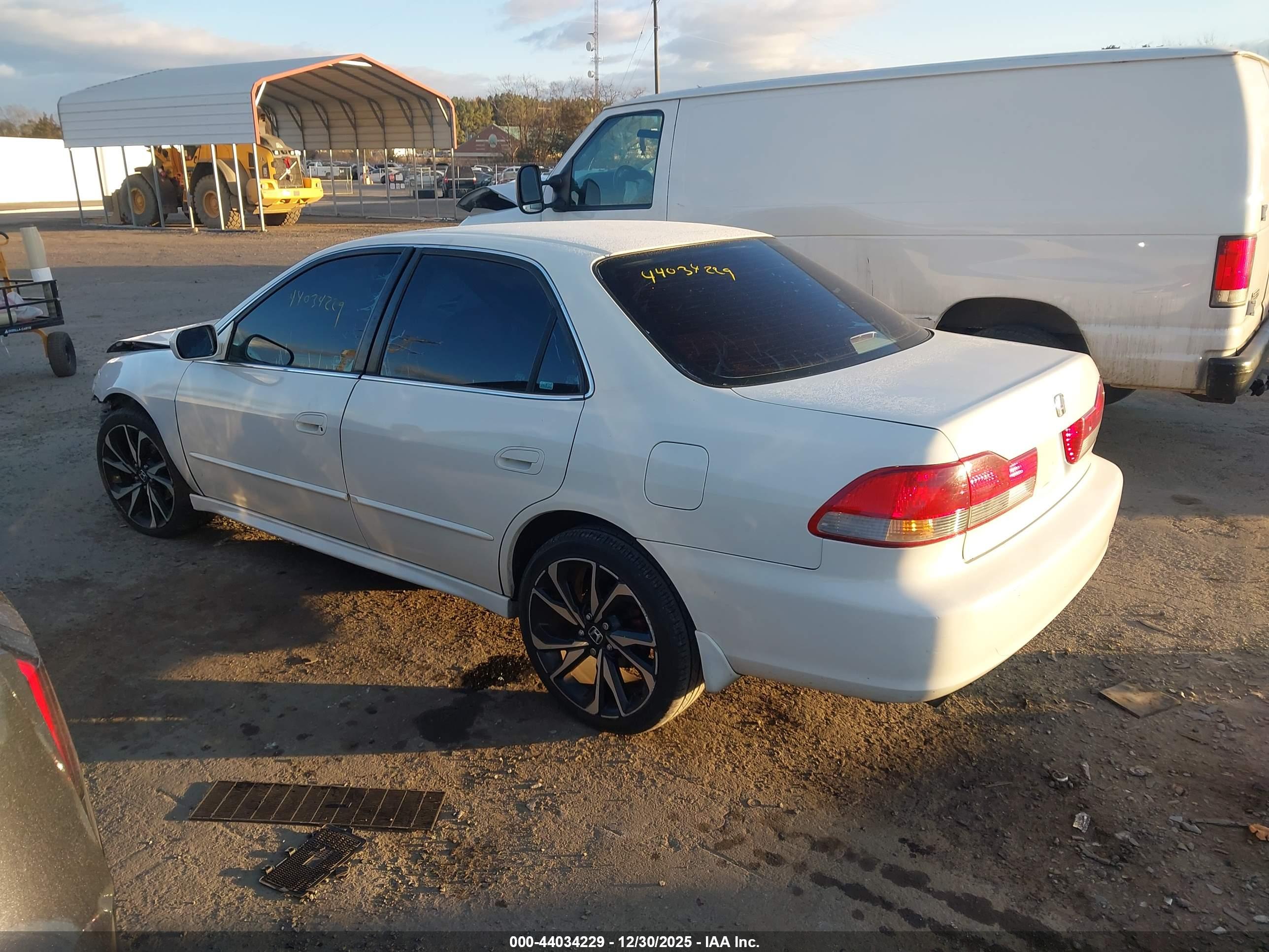 HONDA ACCORD image 3