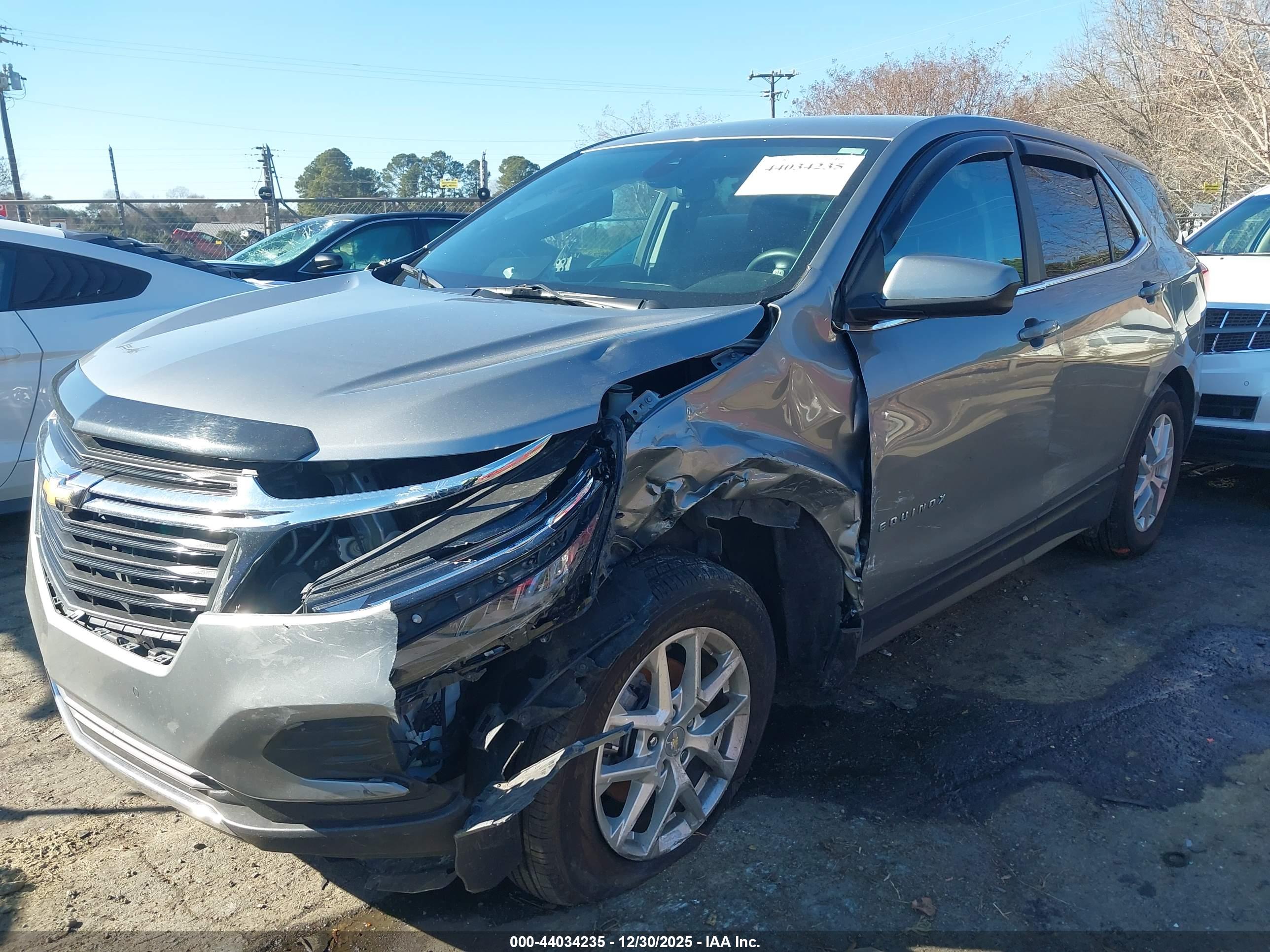 CHEVROLET EQUINOX image 6