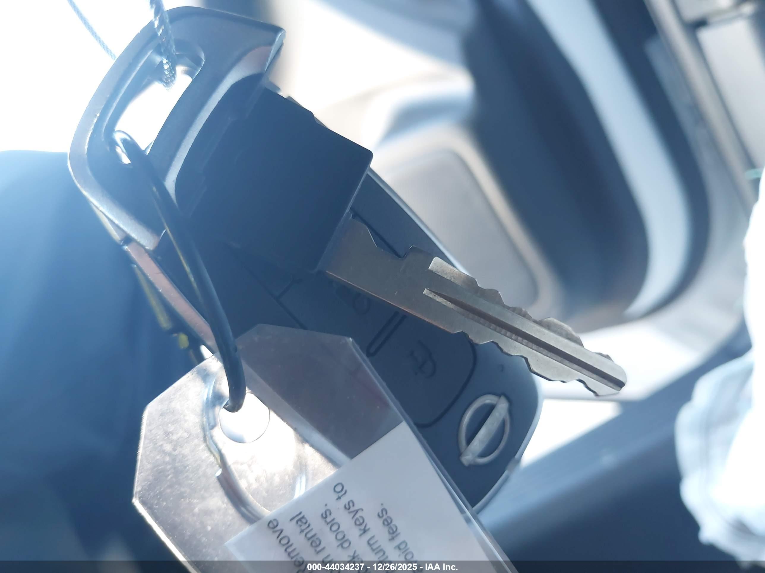 NISSAN ROGUE image 11
