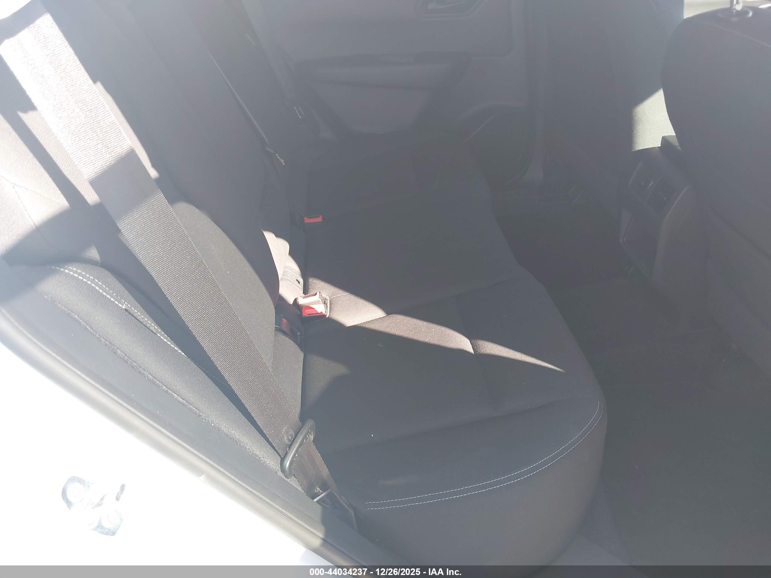 NISSAN ROGUE image 8