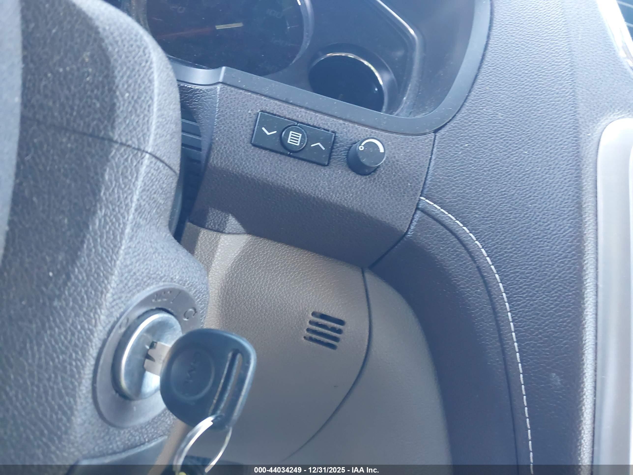 GMC ACADIA image 11