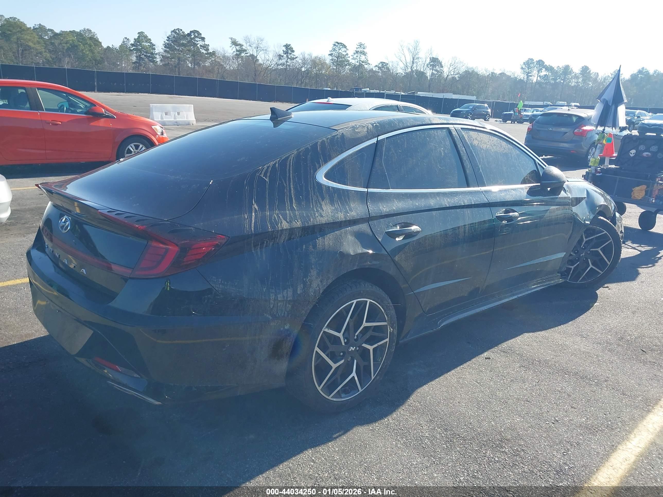 HYUNDAI SONATA image 4