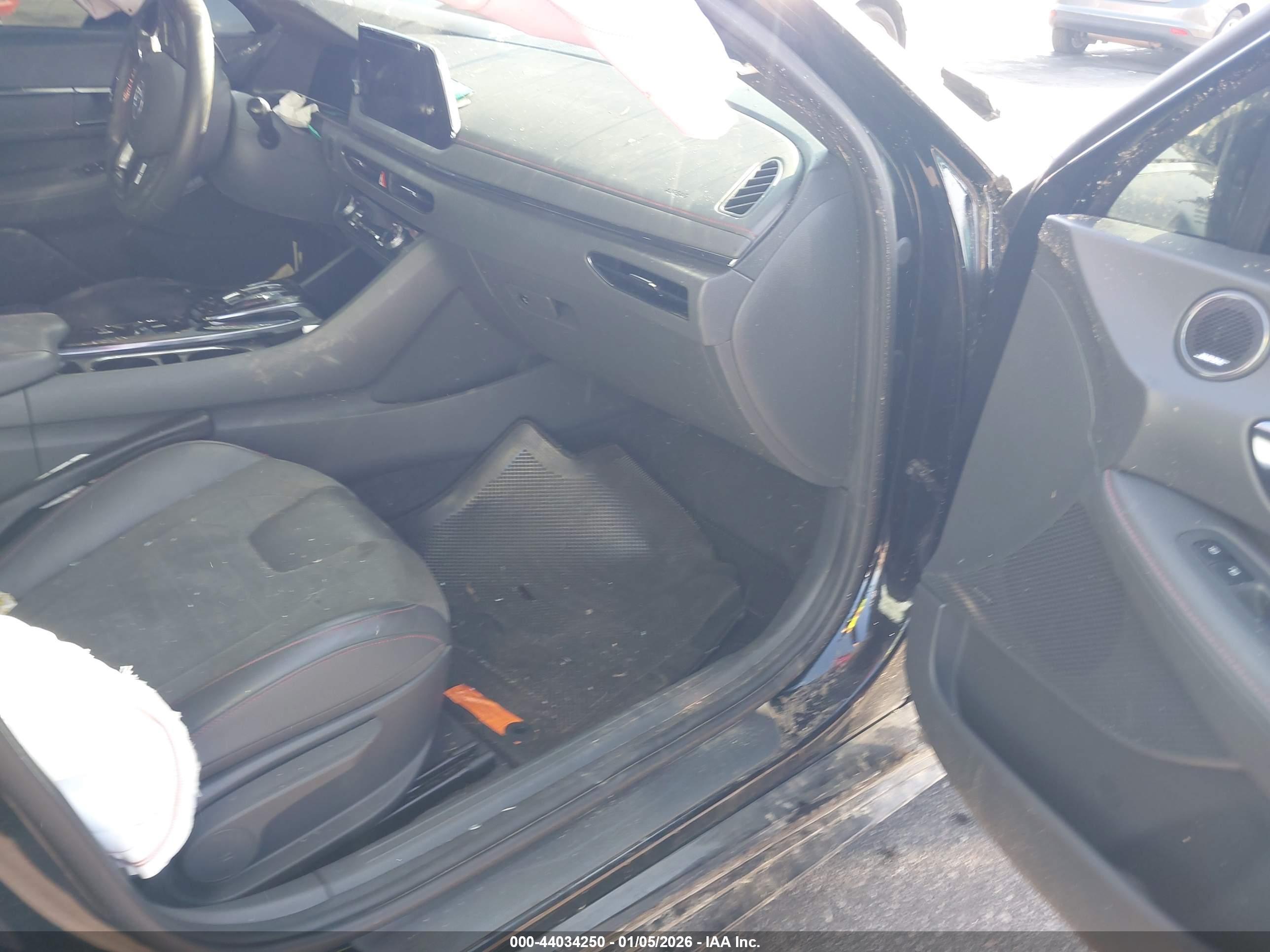 HYUNDAI SONATA image 5