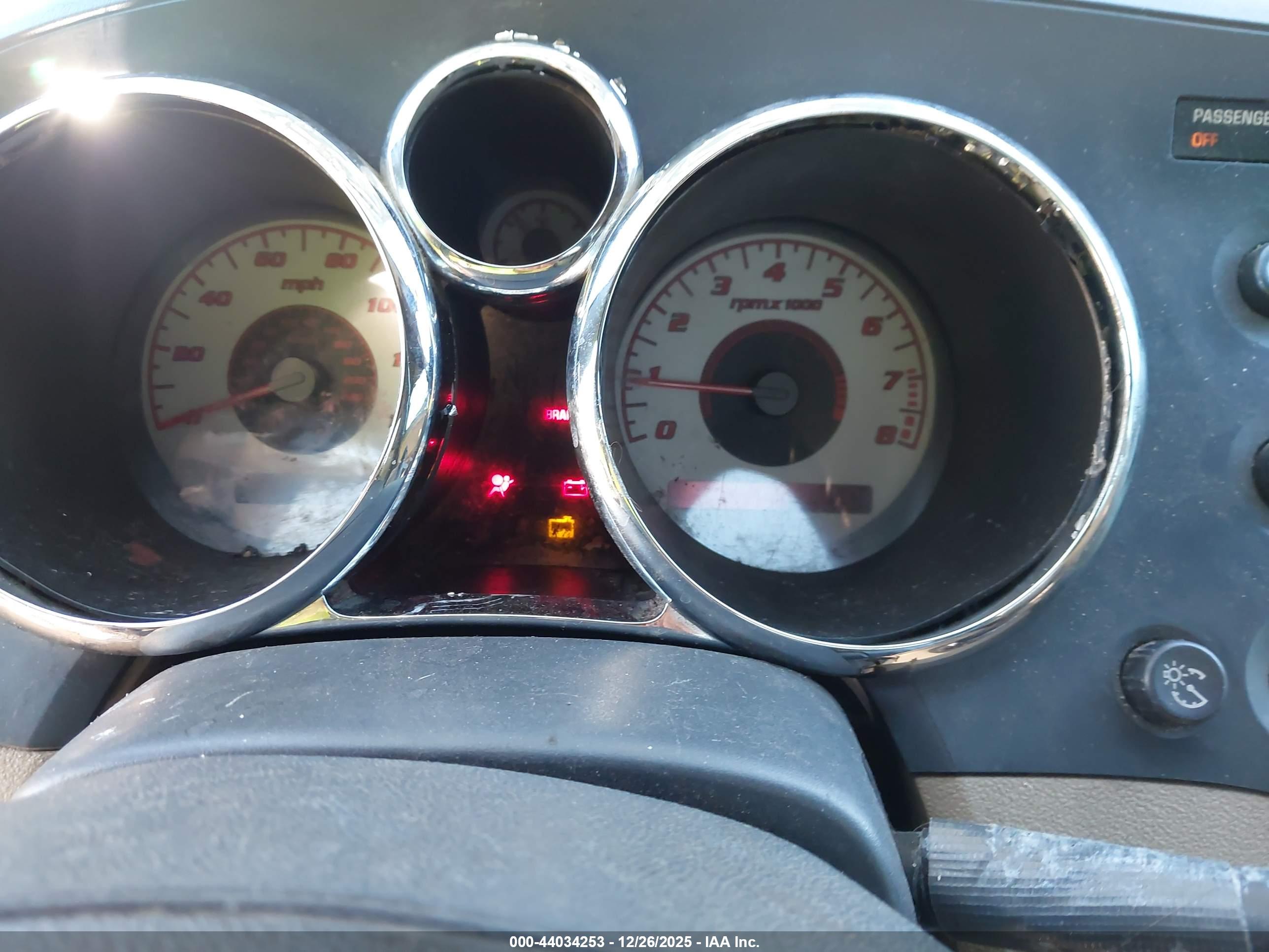 PONTIAC SOLSTICE image 7