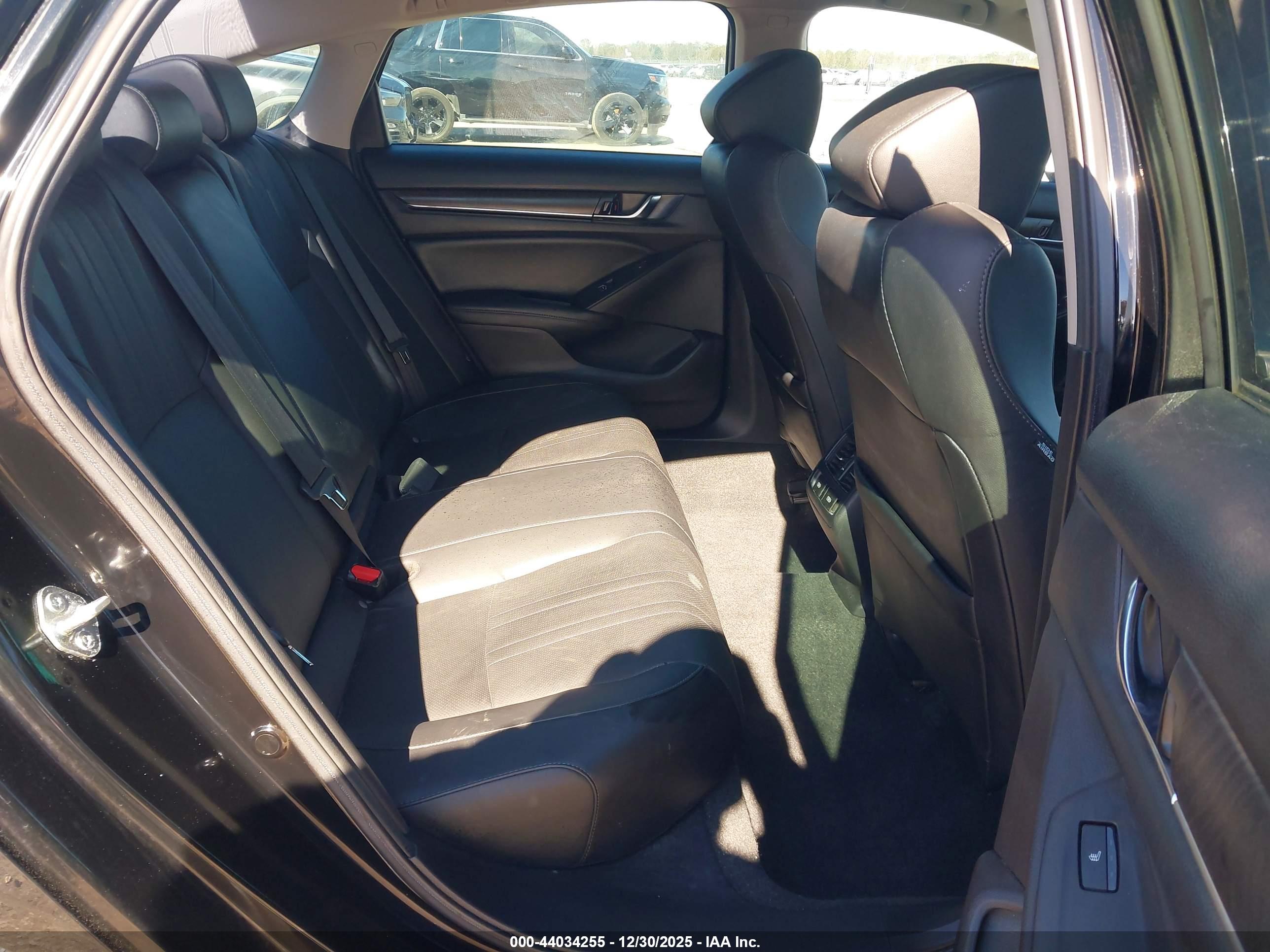HONDA ACCORD image 8