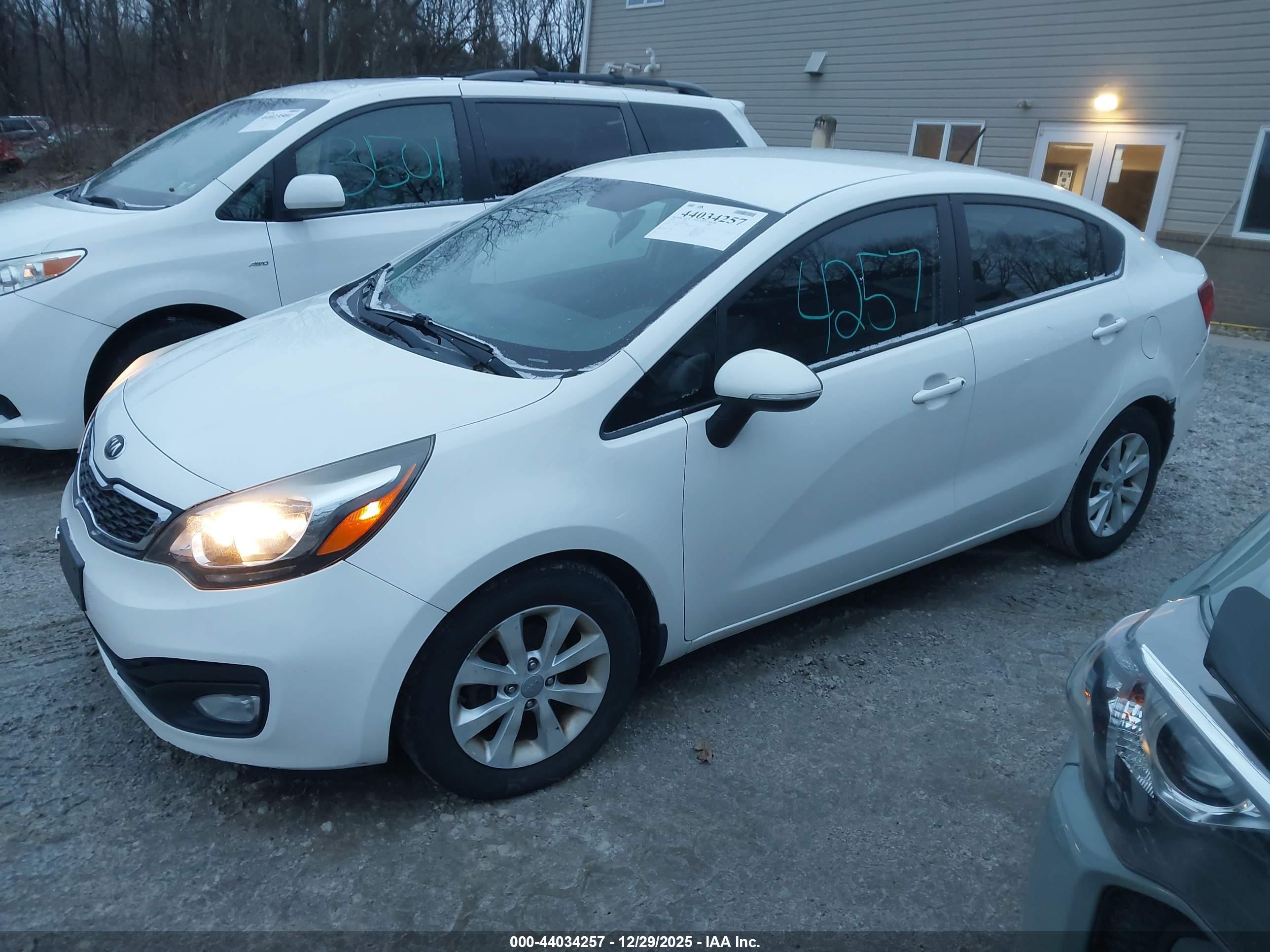 KIA RIO image 2