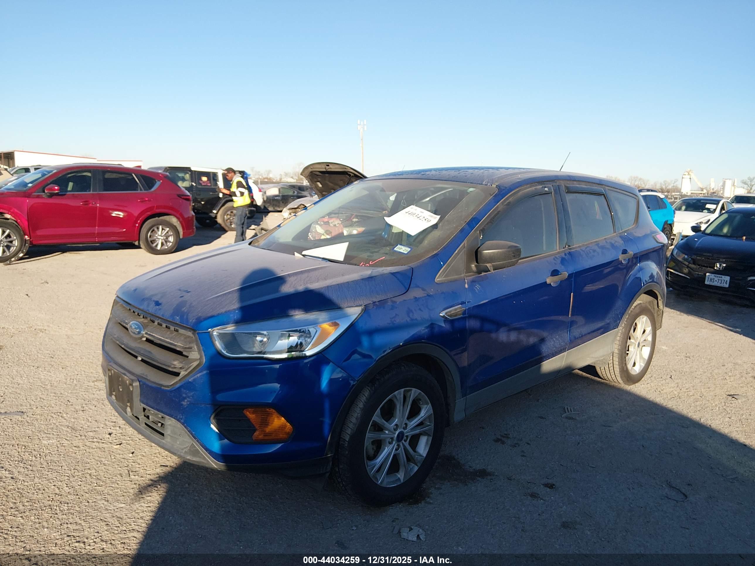 FORD ESCAPE image 2