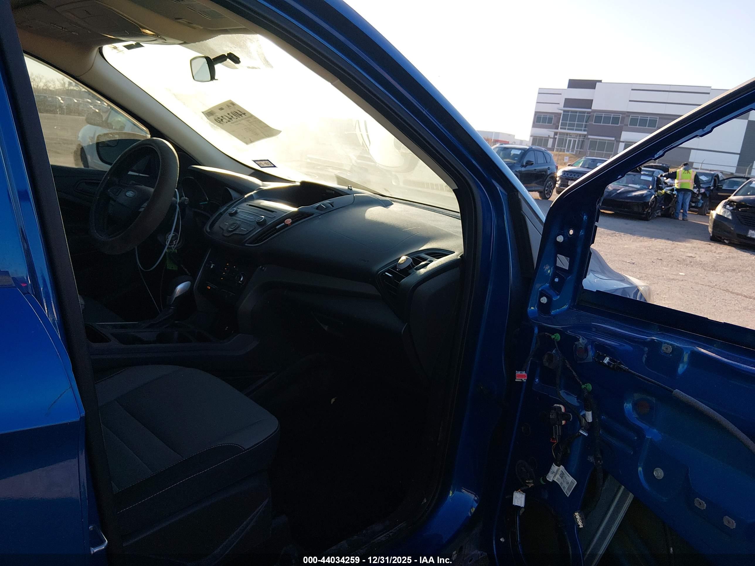 FORD ESCAPE image 5