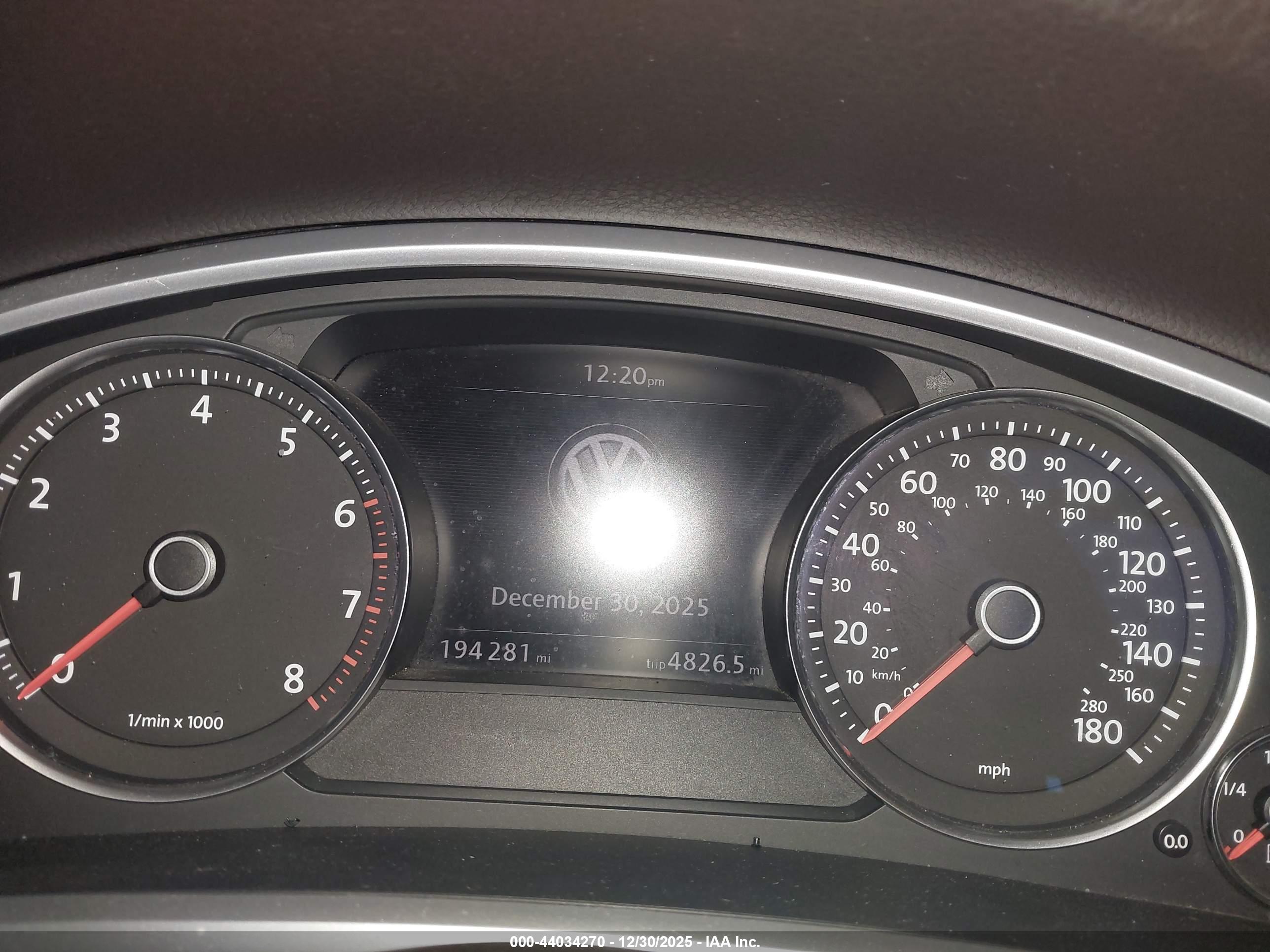 VOLKSWAGEN TOUAREG image 7