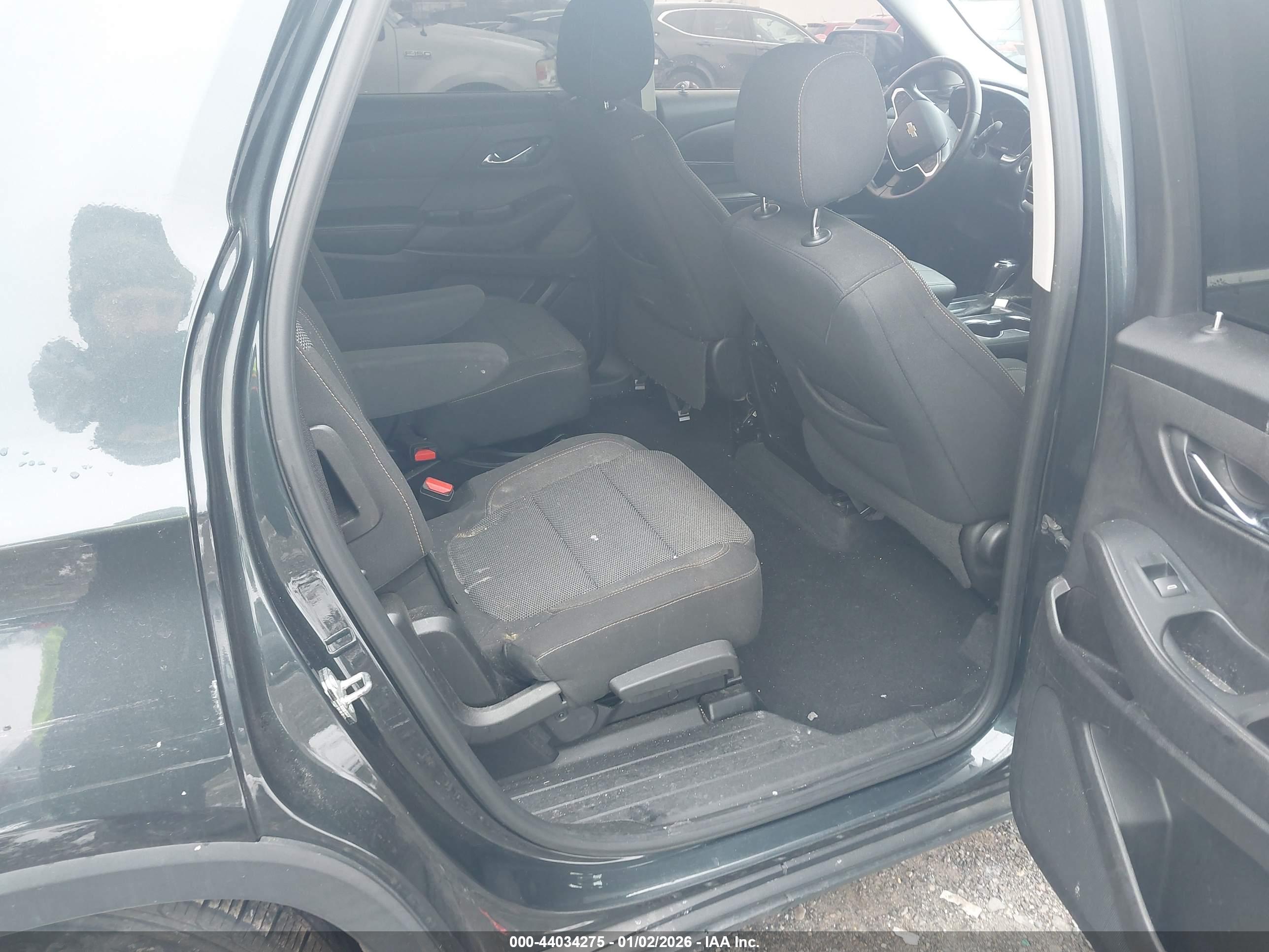 CHEVROLET TRAVERSE image 8
