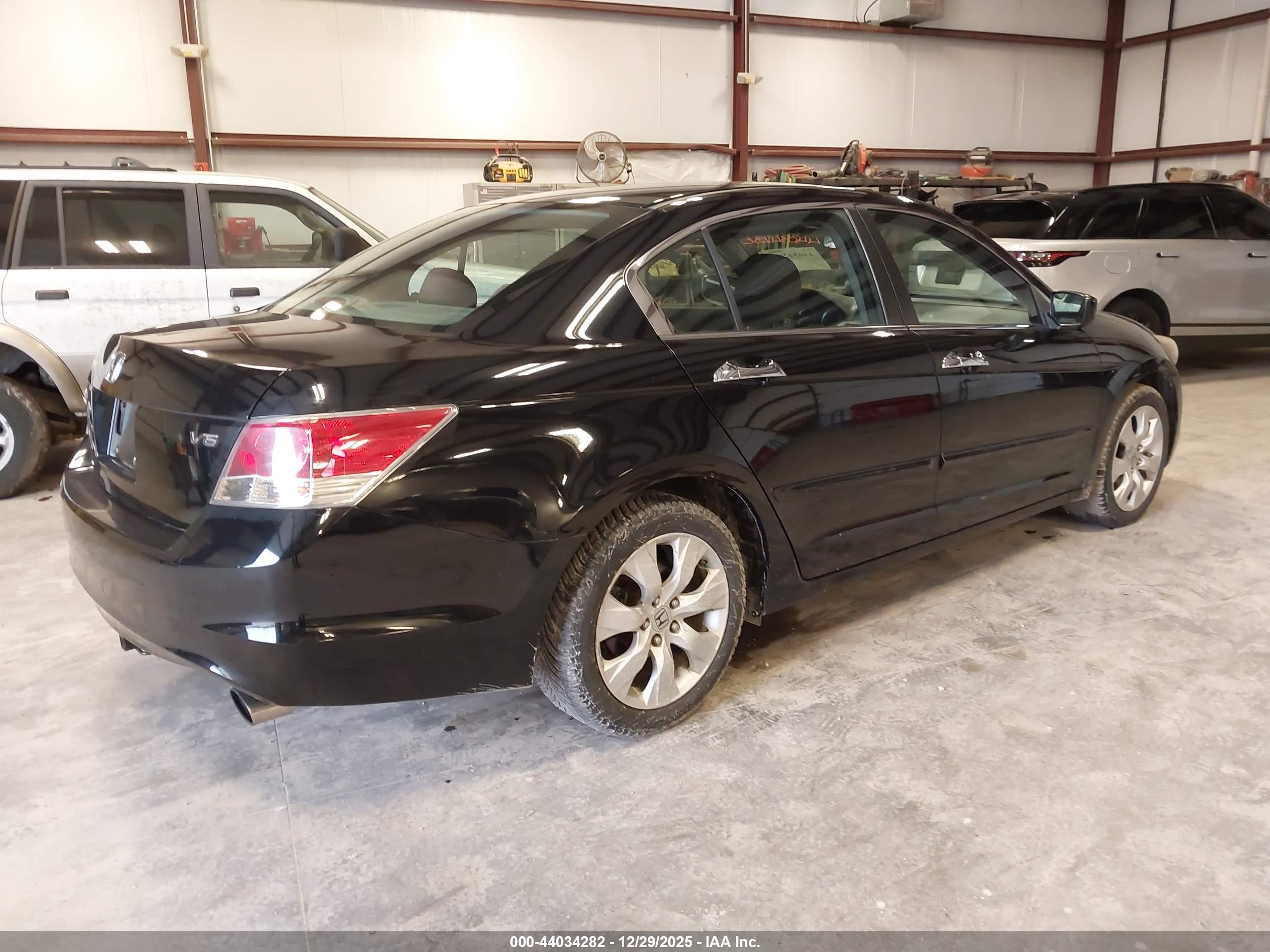 HONDA ACCORD image 4