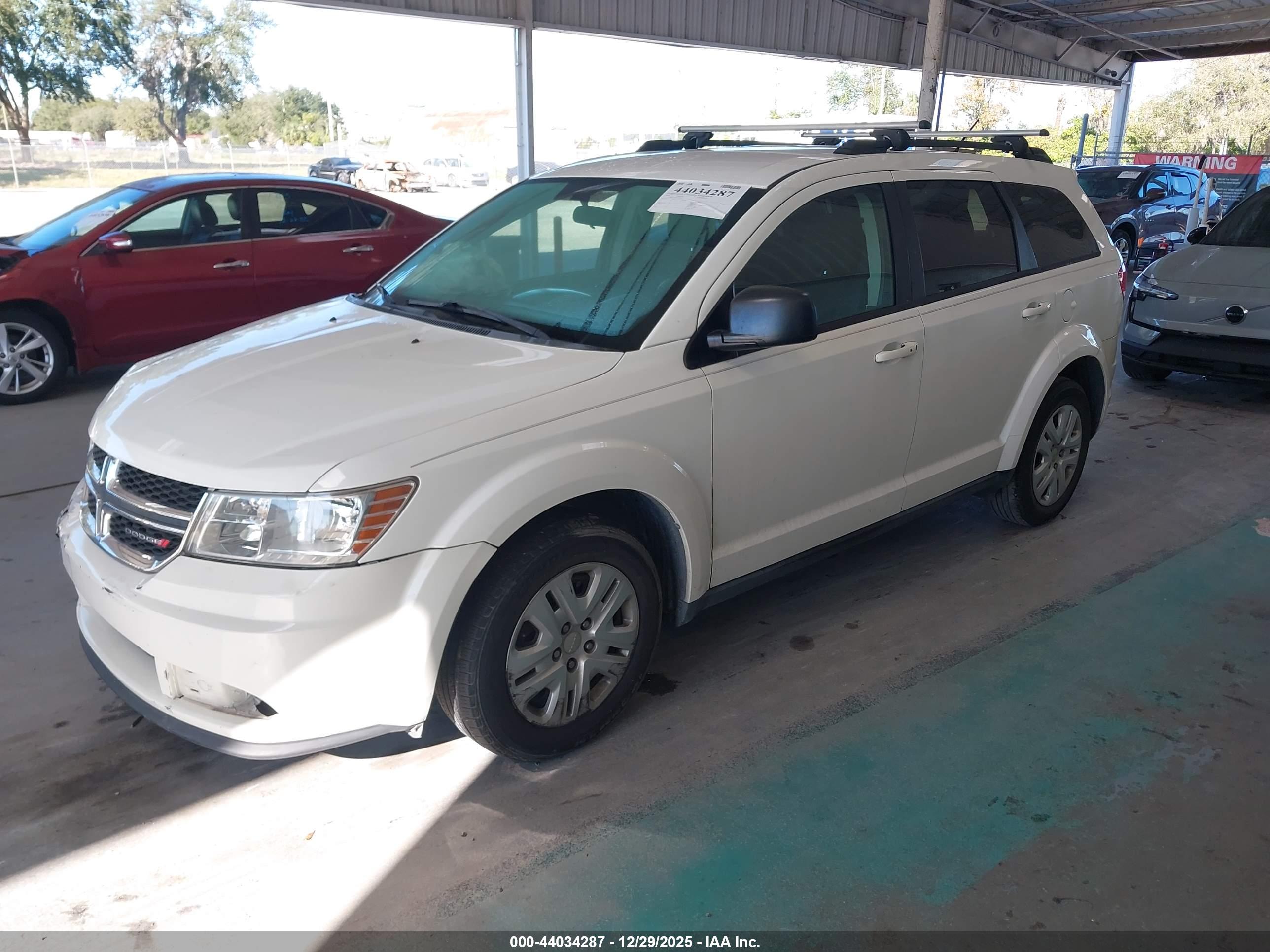 DODGE JOURNEY image 2